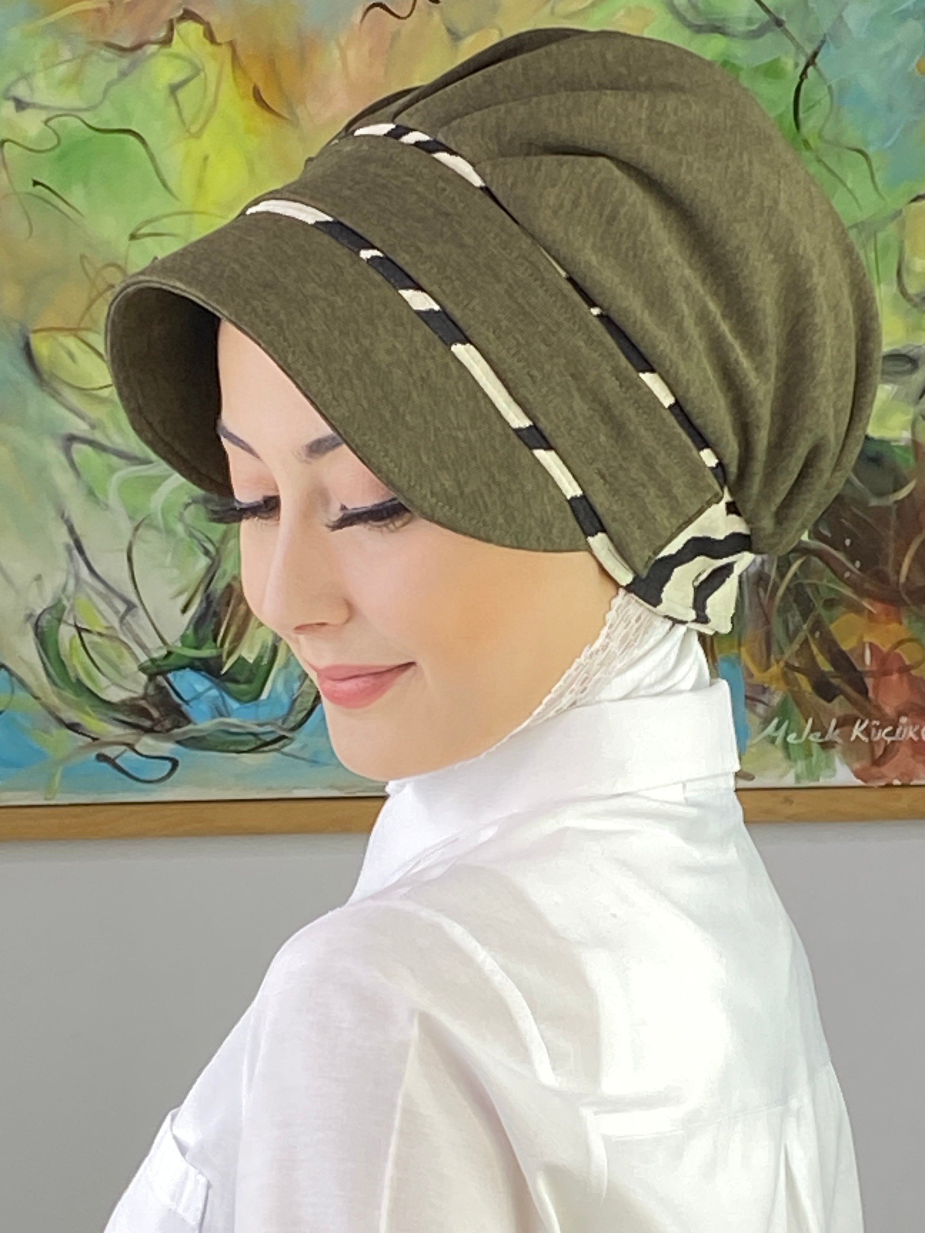Nazlı Model Tokalı İri Zebra Desenli Tesettür Şapka