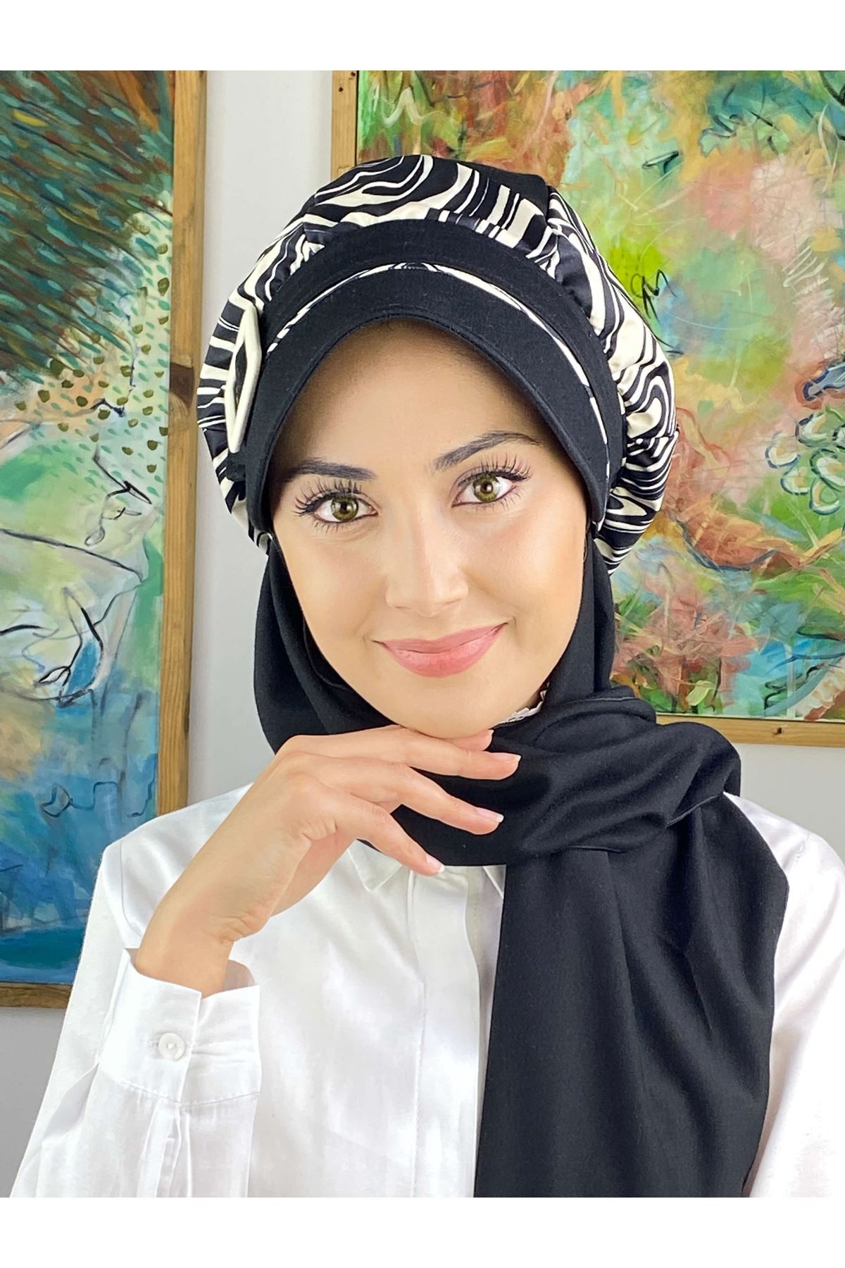 Tokalı Siyah Beyaz Hazır Şapka Şal