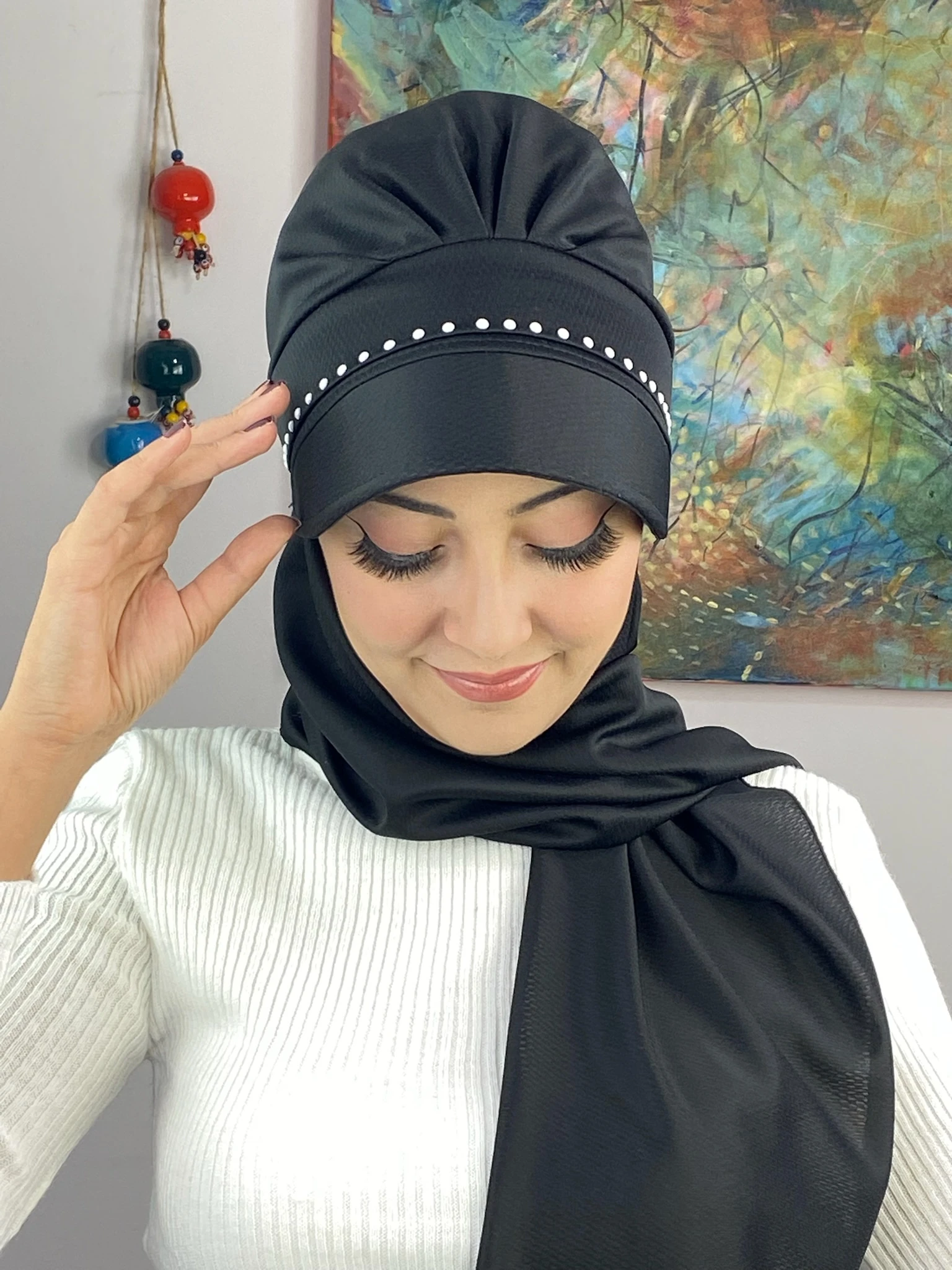 İNCİ DETAYLI ŞAPKA