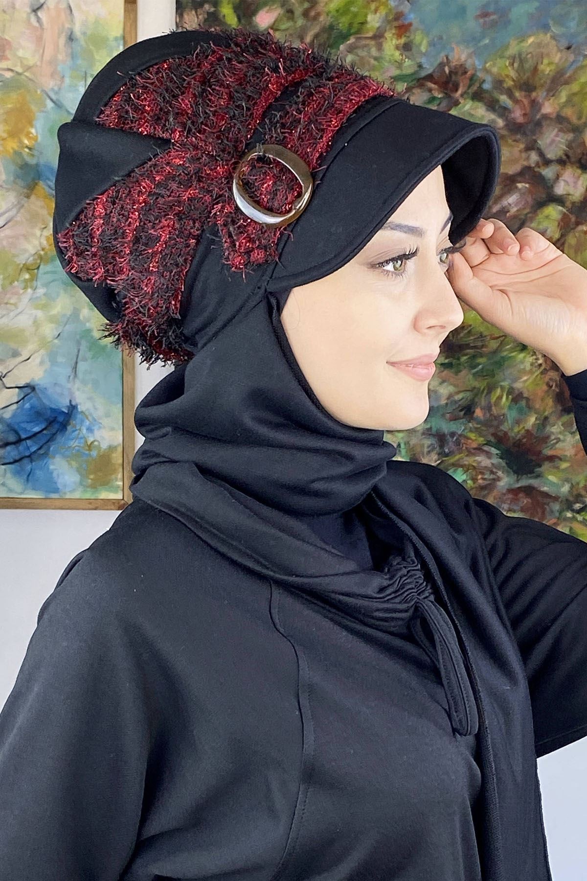 Siyah&Bordo Çizgili Püsküllü Simli Siyah Tokalı Atkılı Şapka Şal