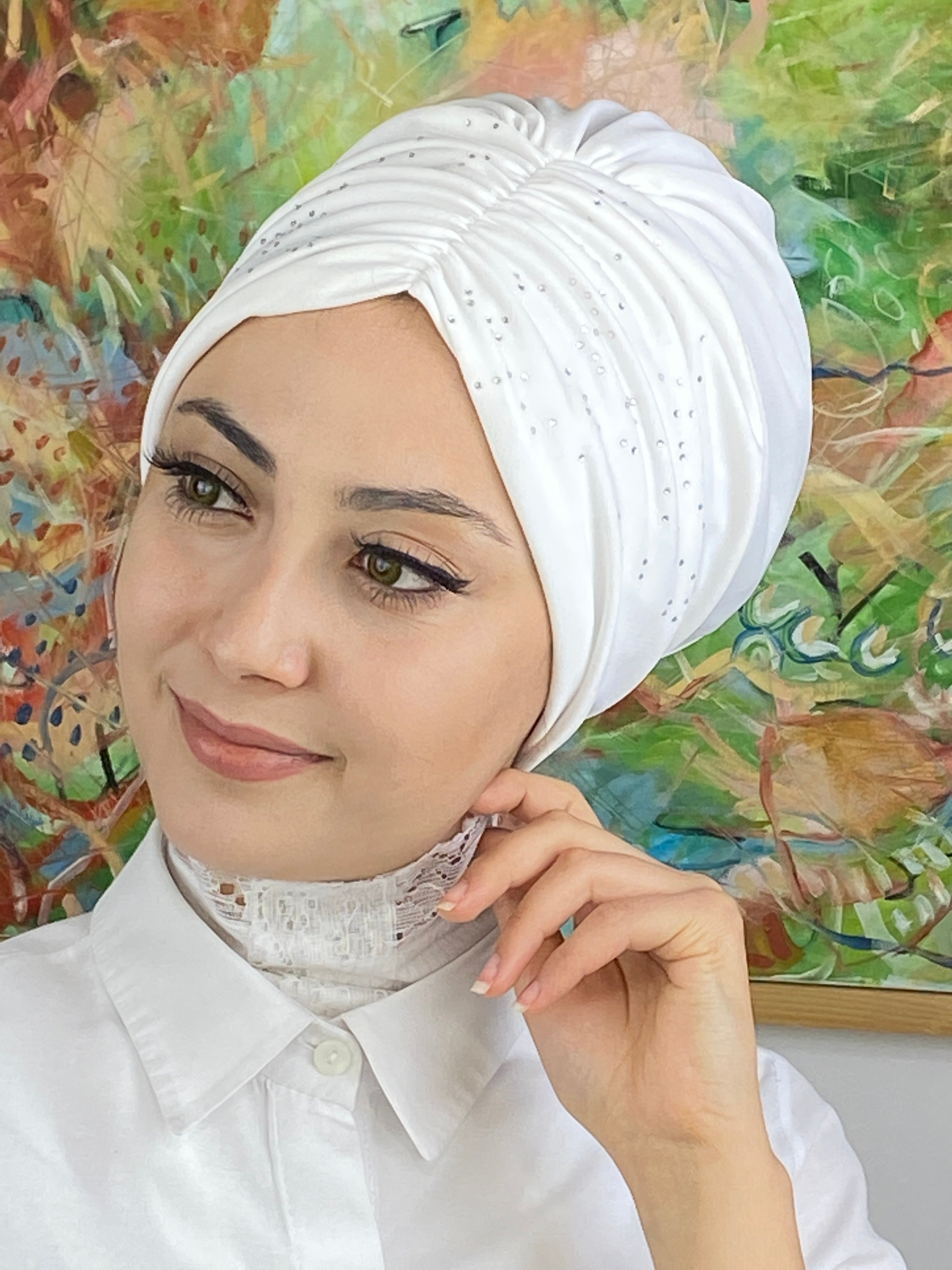 Büzgülü Taşlı Bone