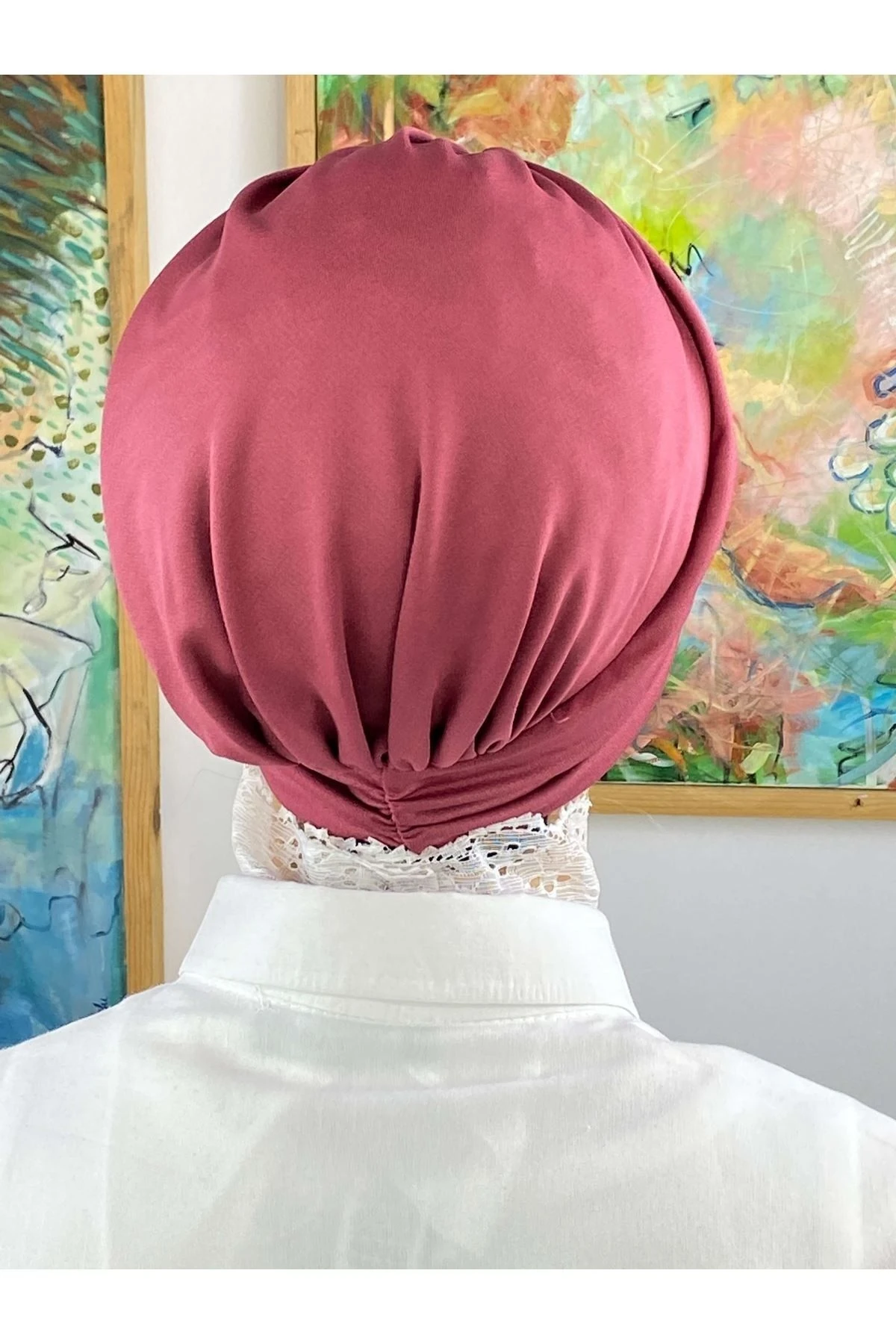 Koyu Gül Kurusu Renkli Taşlı Büzgülü Bone