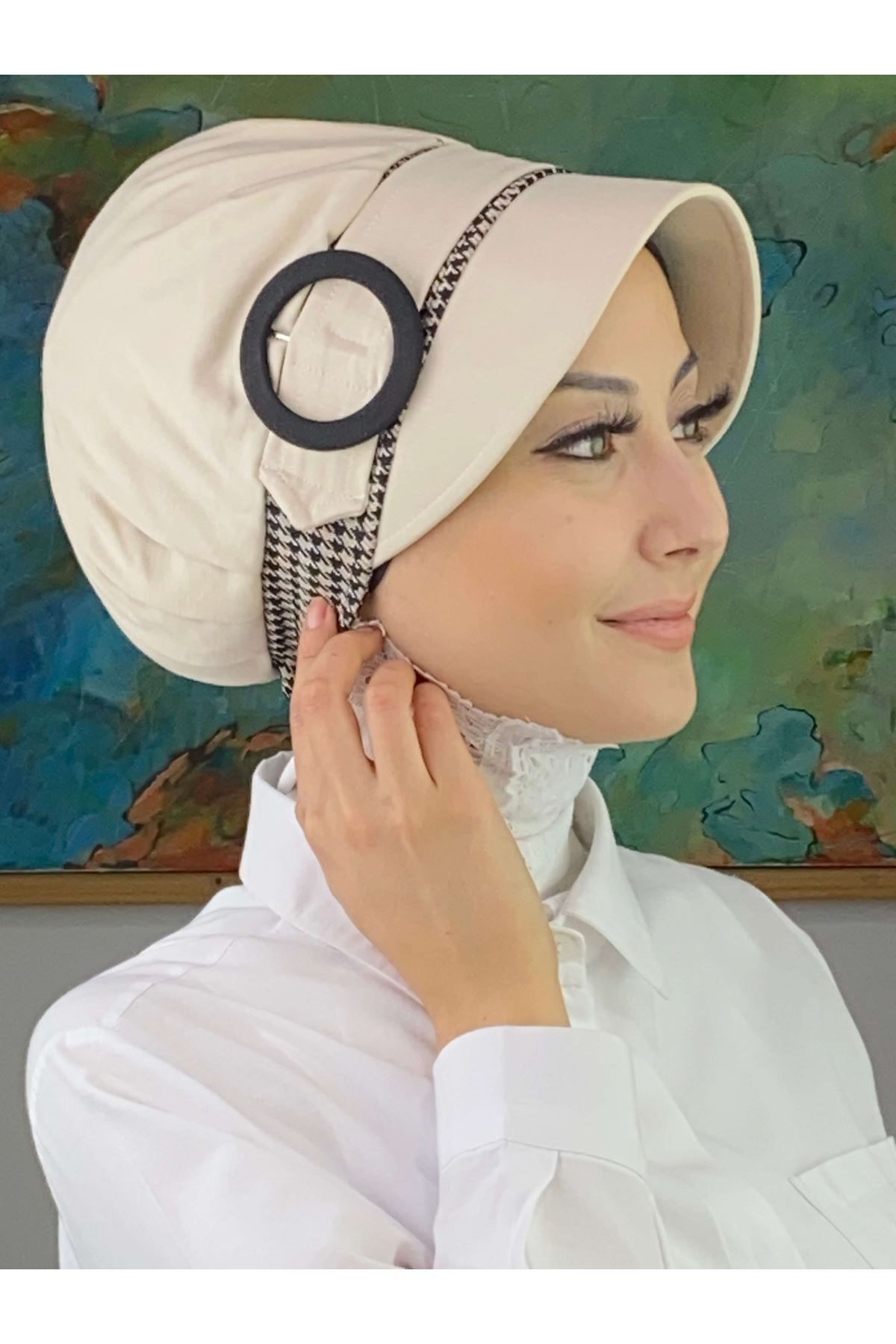 Nazlı Model Tokalı Krem Kazayaklı Tesettür Şapka