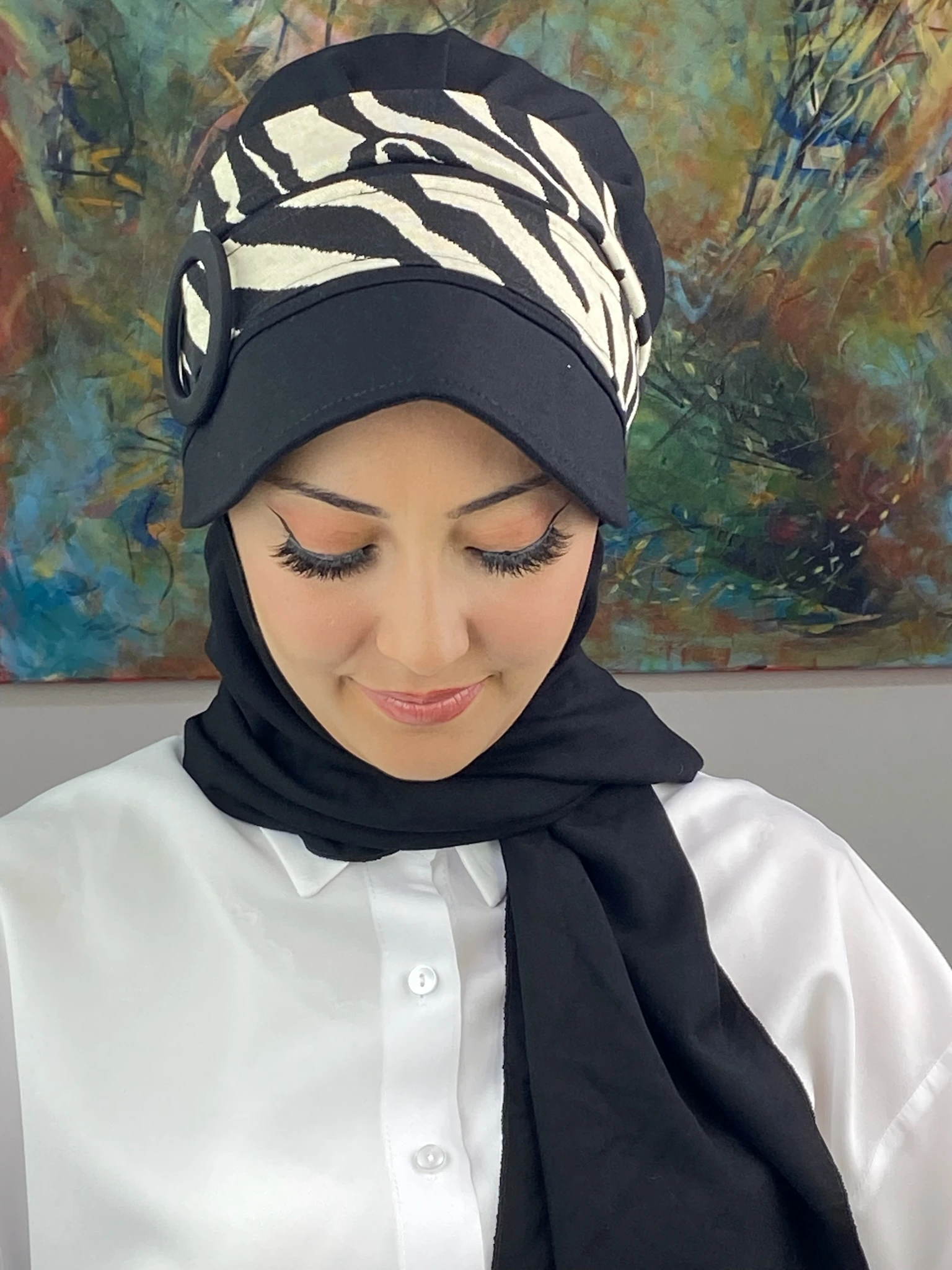 BEYAZ ZEBRA DESENLİ ŞAPKA