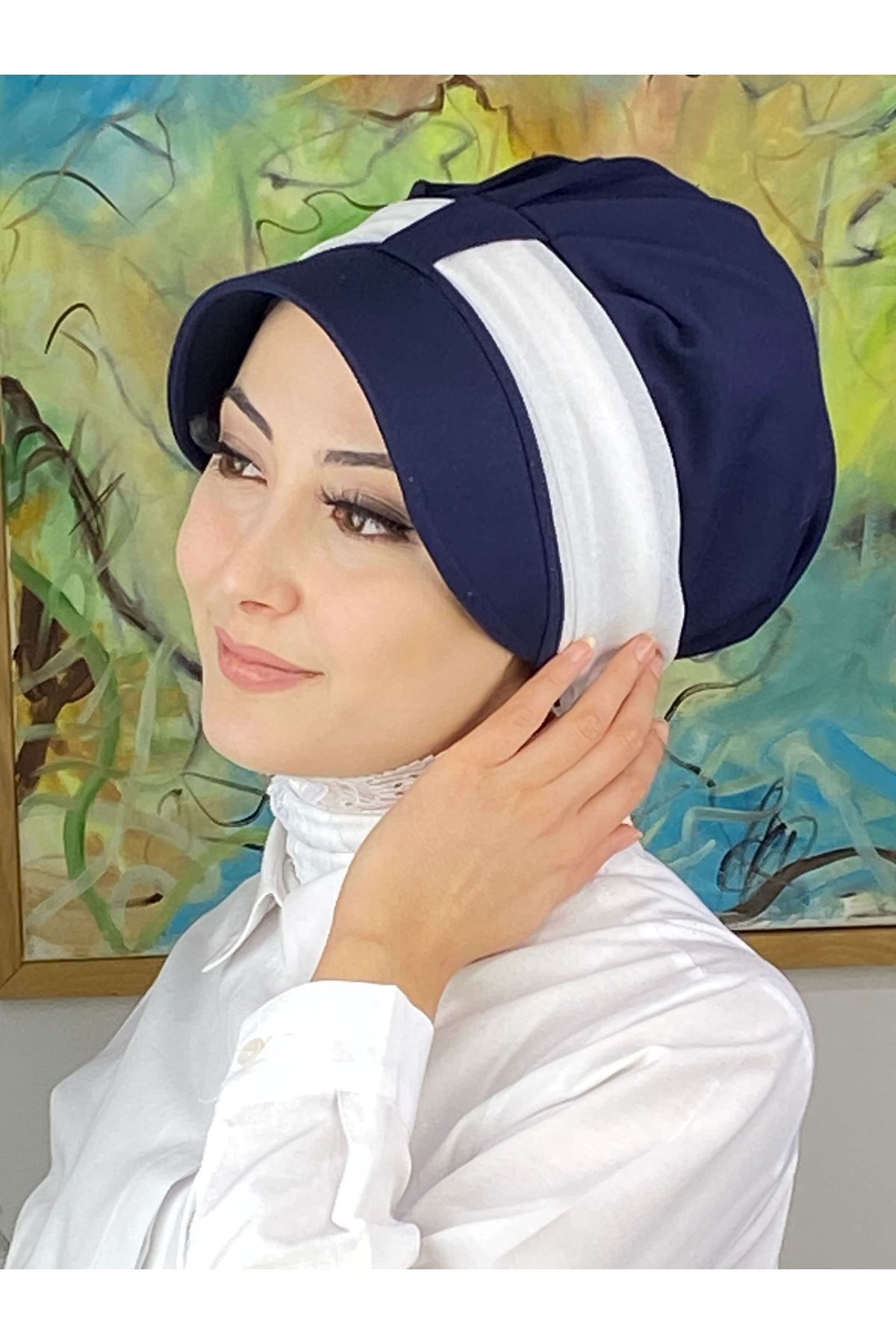 Cırtcırtlı Beyaz Şifon Fularlı Şapka