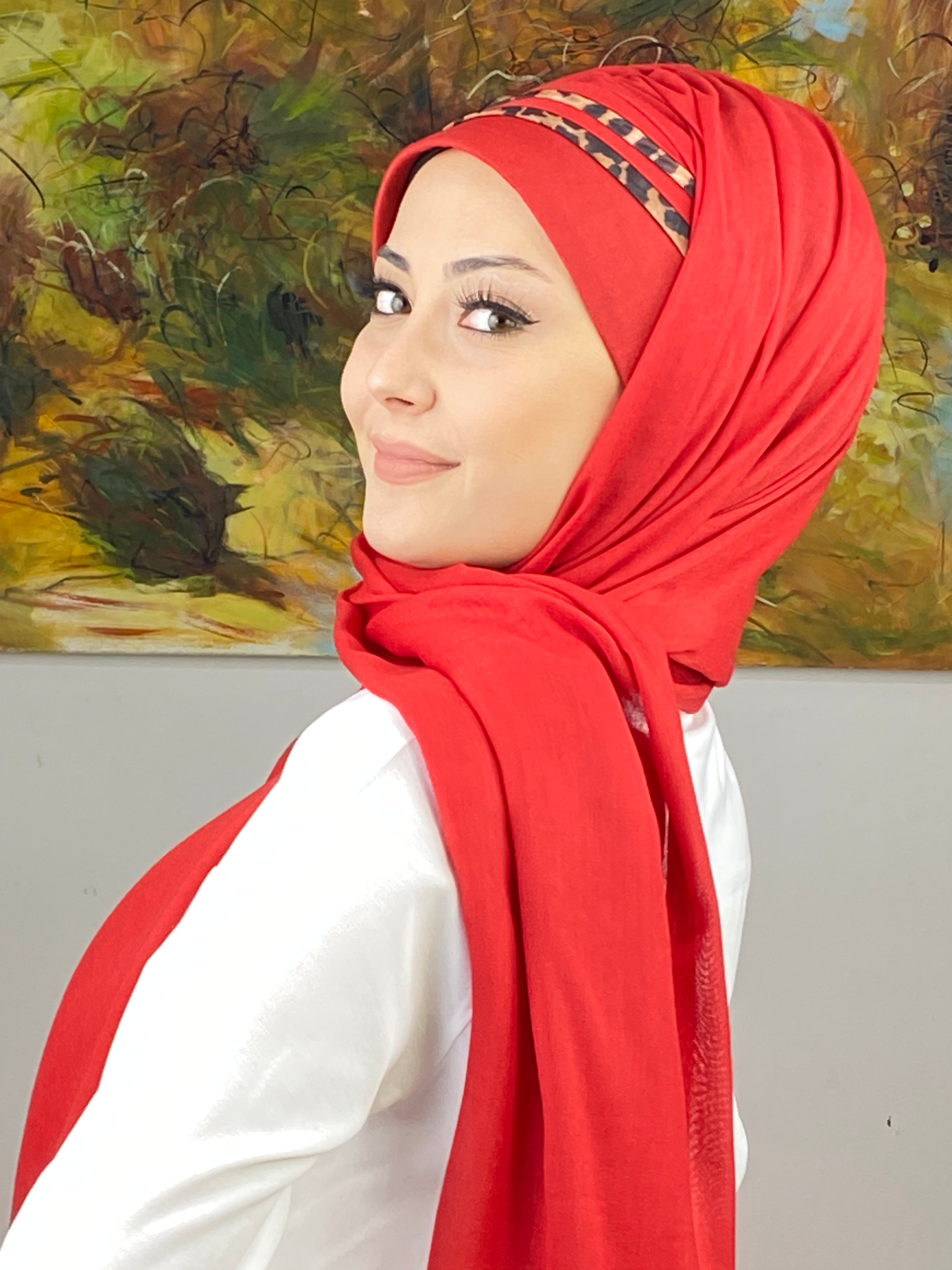 Saray Model Leopar Desenli Hazır Şal