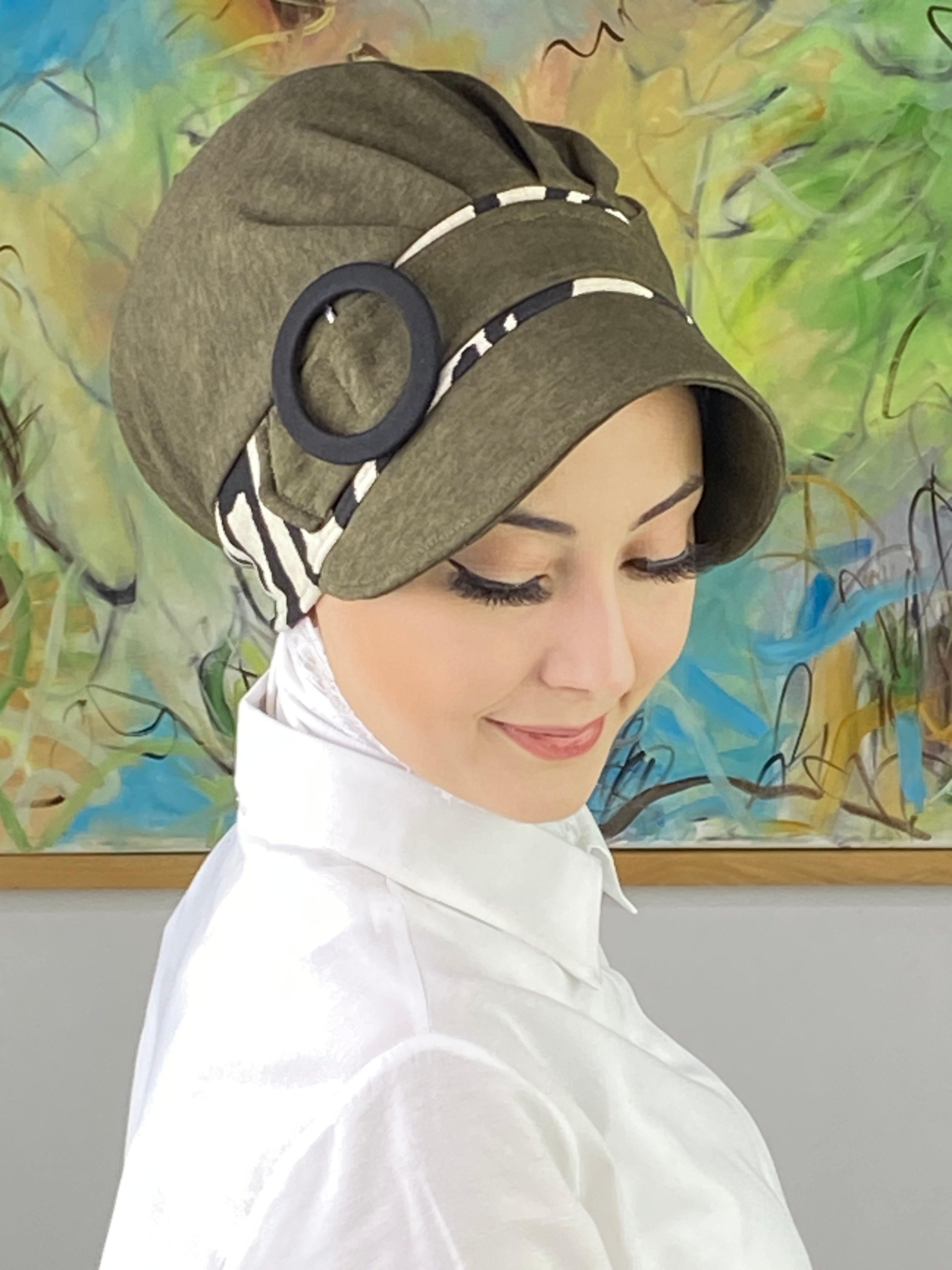 Nazlı Model Tokalı İri Zebra Desenli Tesettür Şapka