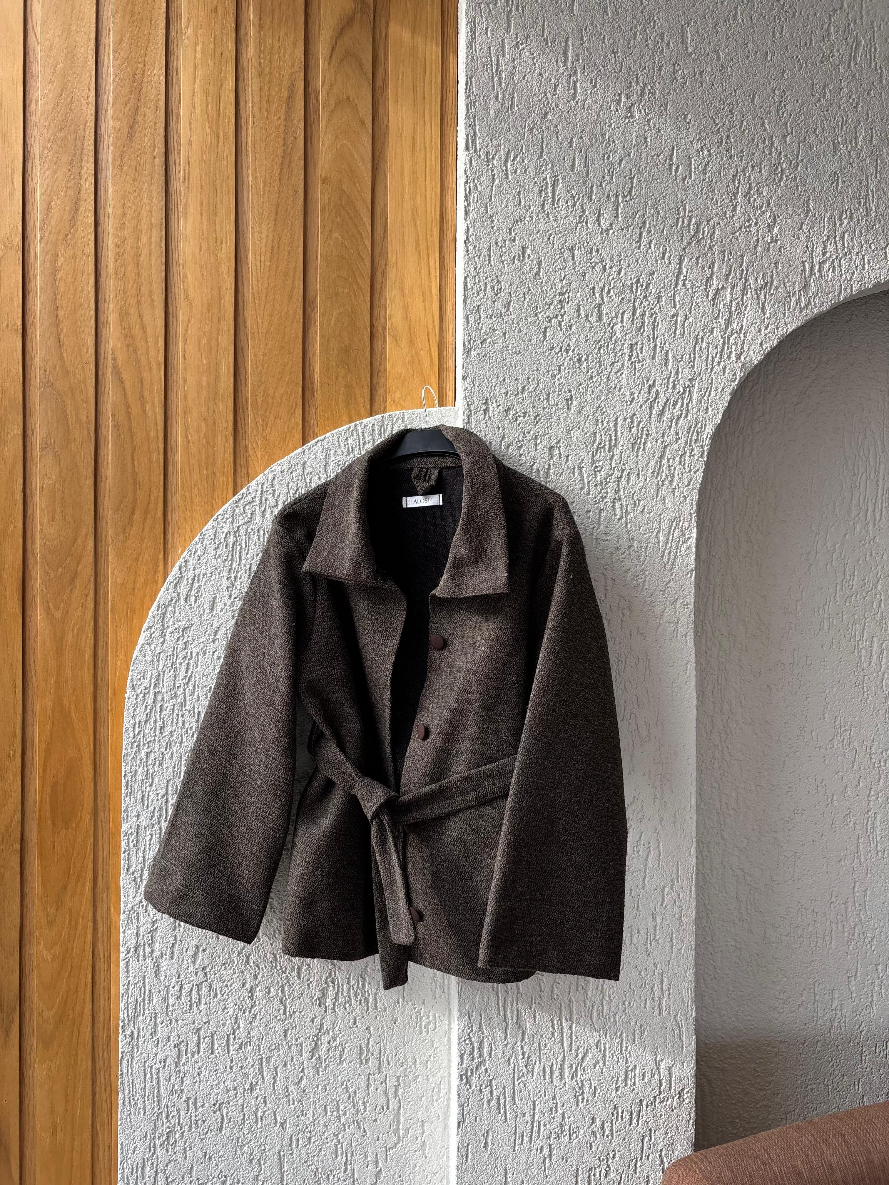 Astarsız Yüksek Yaka Dokulu Kaban