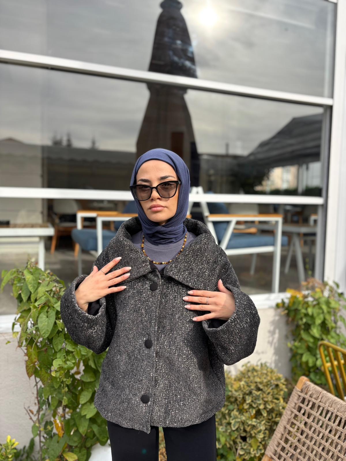 Şardonlu Üç İplik Yüksek Yaka Kaban