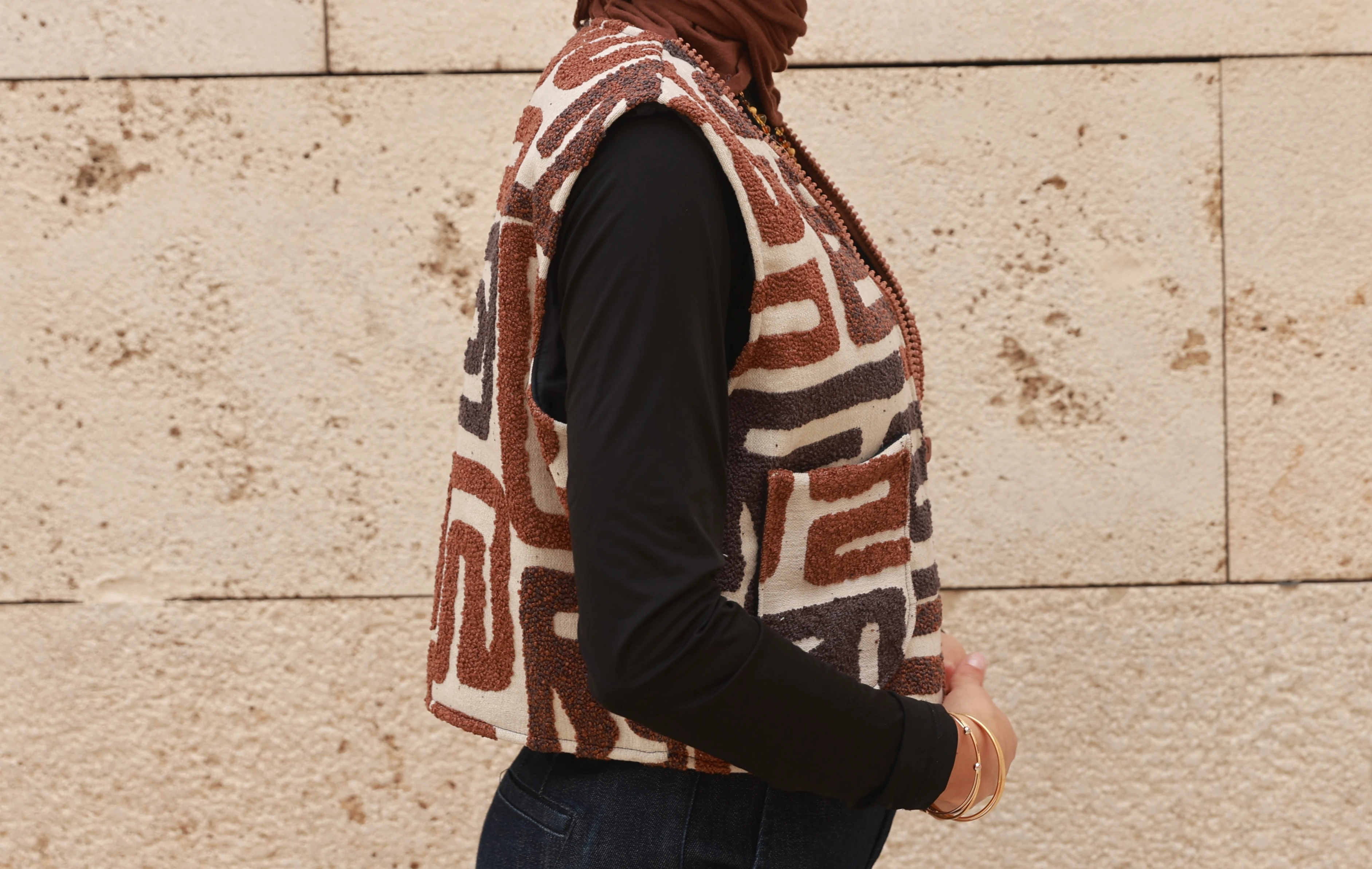 V Yaka Fermuarlı Astarli Etnik Desen Yelek K009