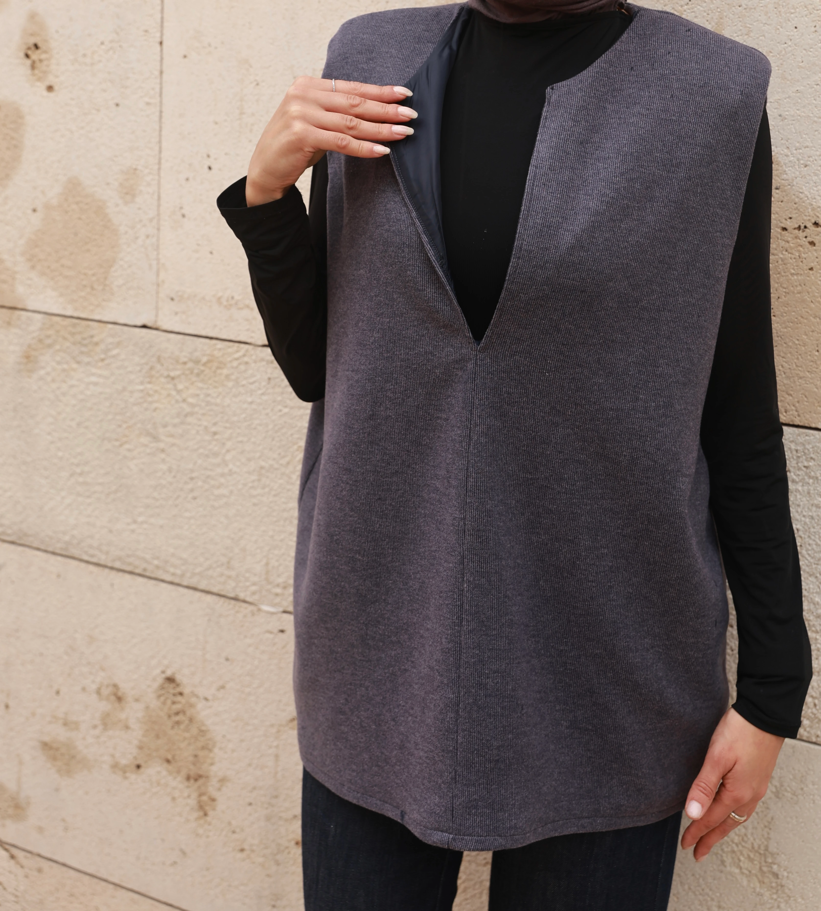 Astarlı Vatkalı Derin V Yaka Yelek K003