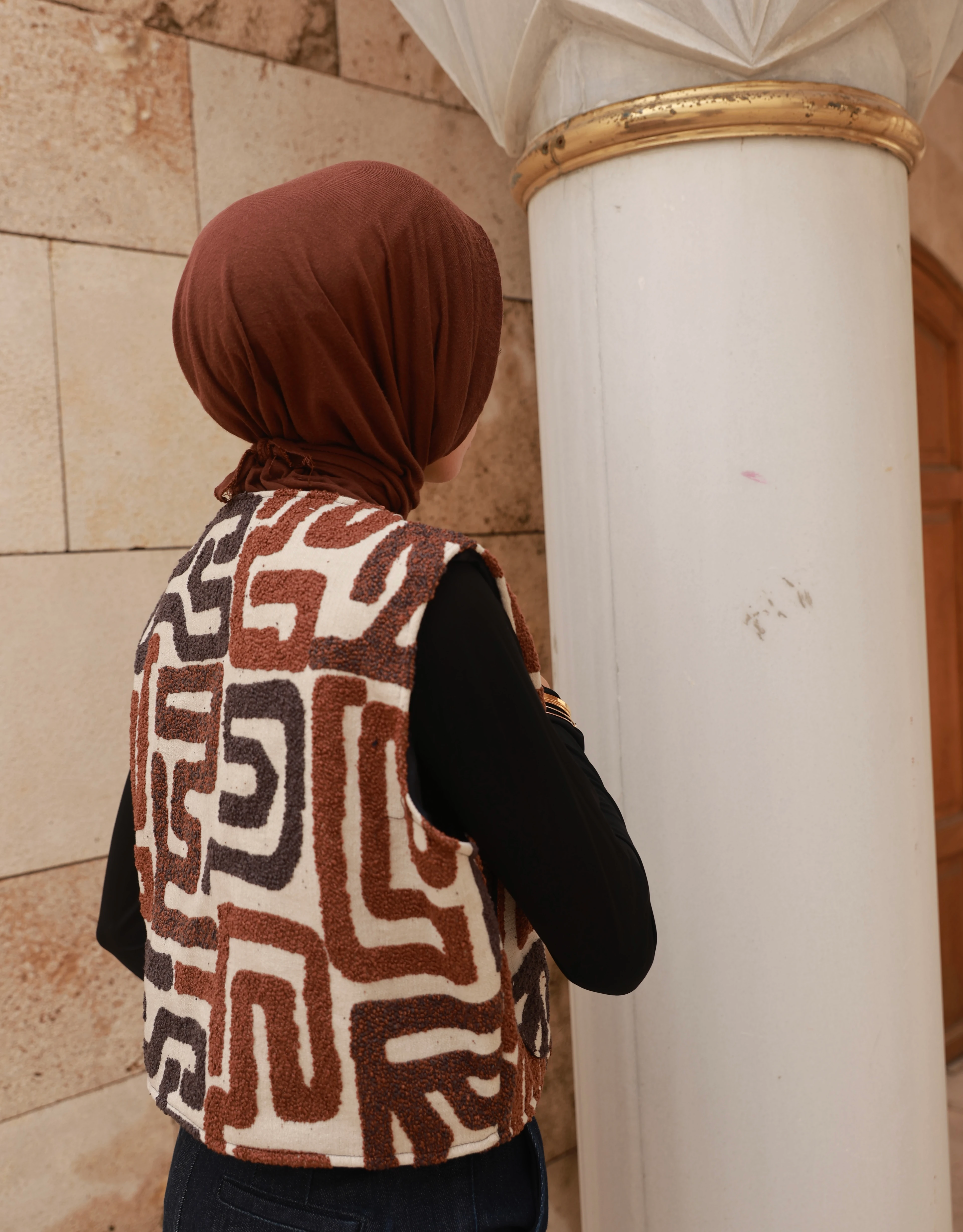 V Yaka Fermuarlı Astarli Etnik Desen Yelek K009