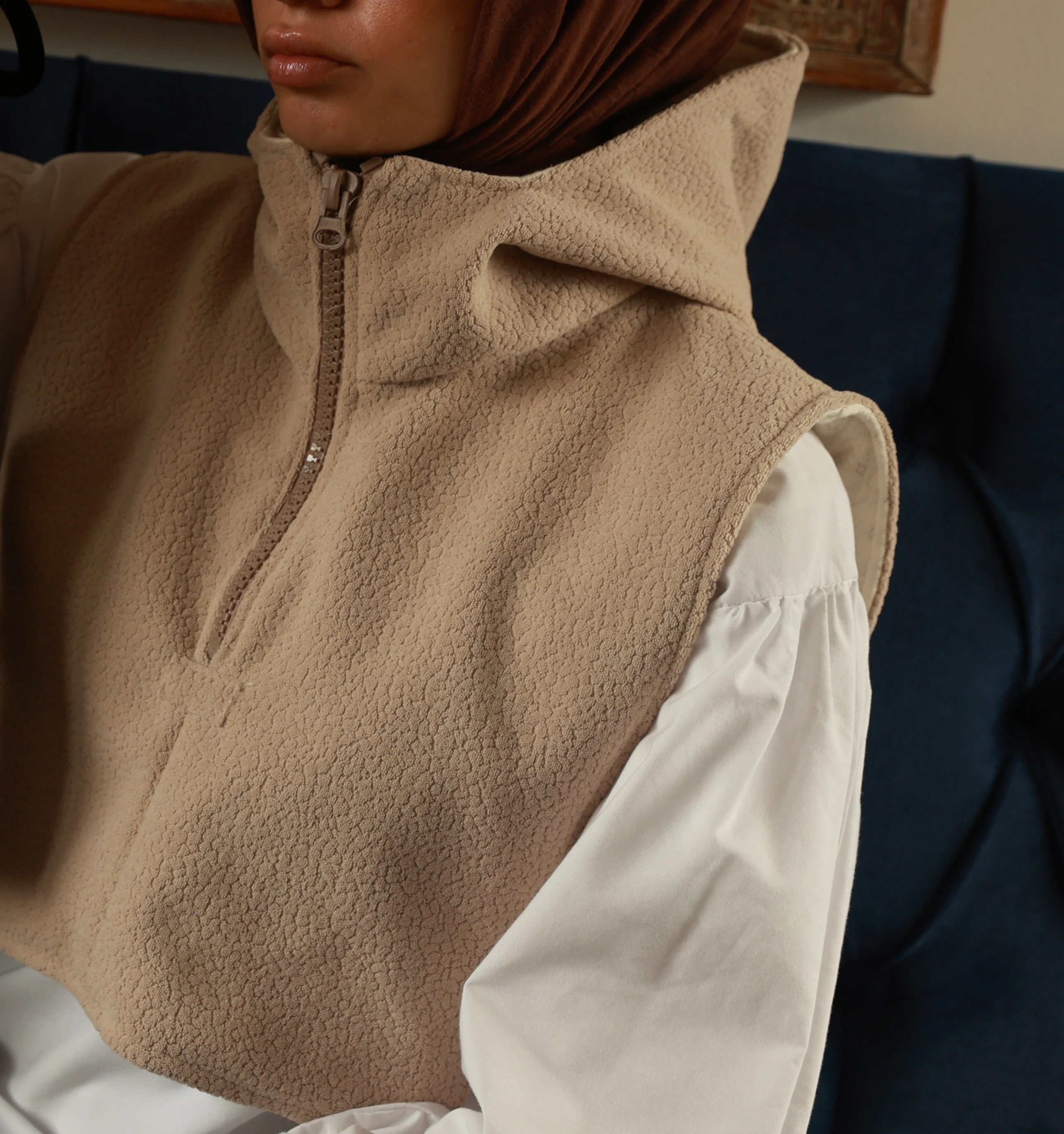 Comfort Kesim Kapşonlu Yelek K010