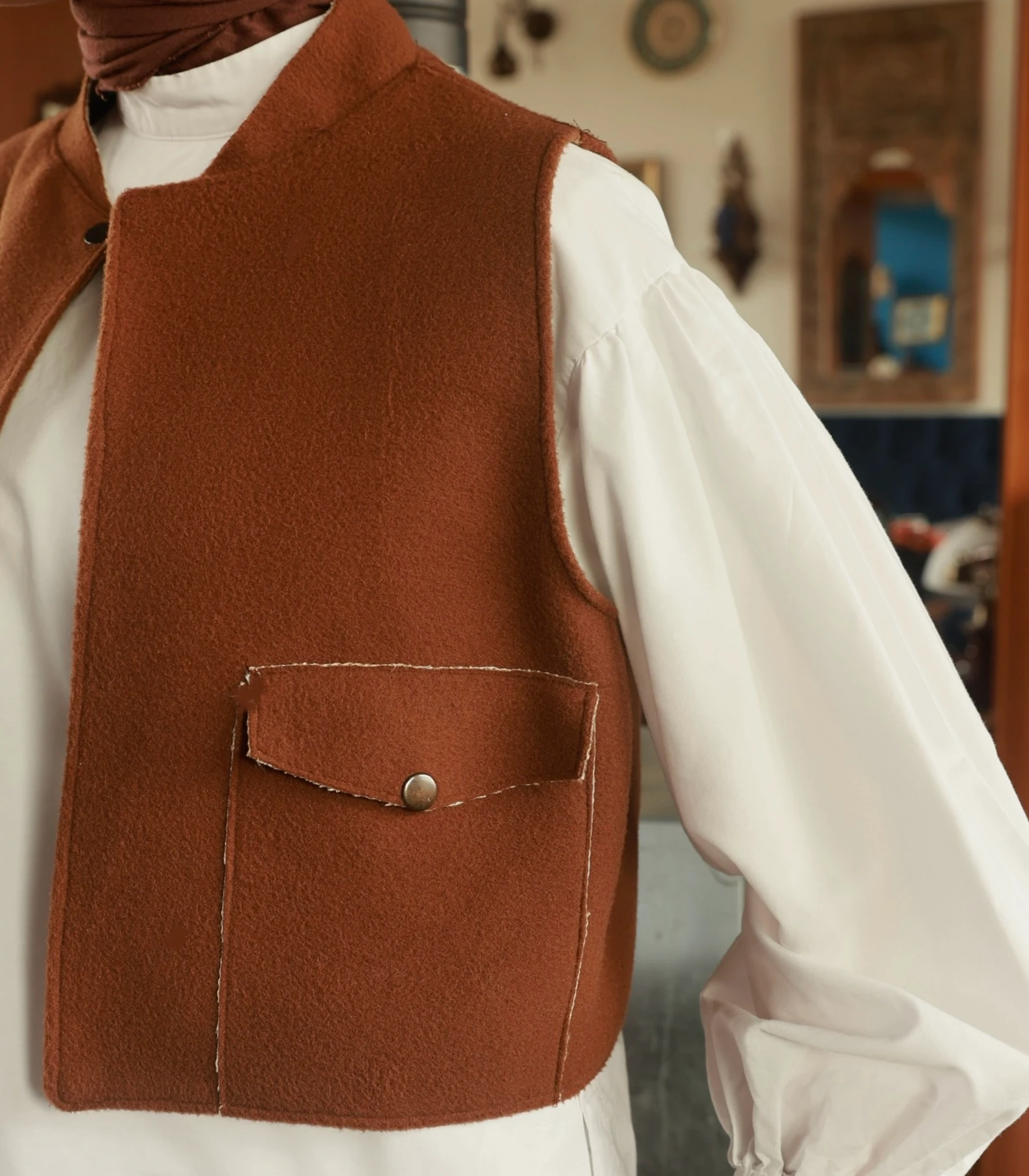 Hakim Yaka Astarlı Çıtçıtlı Kaşe Yelek K002