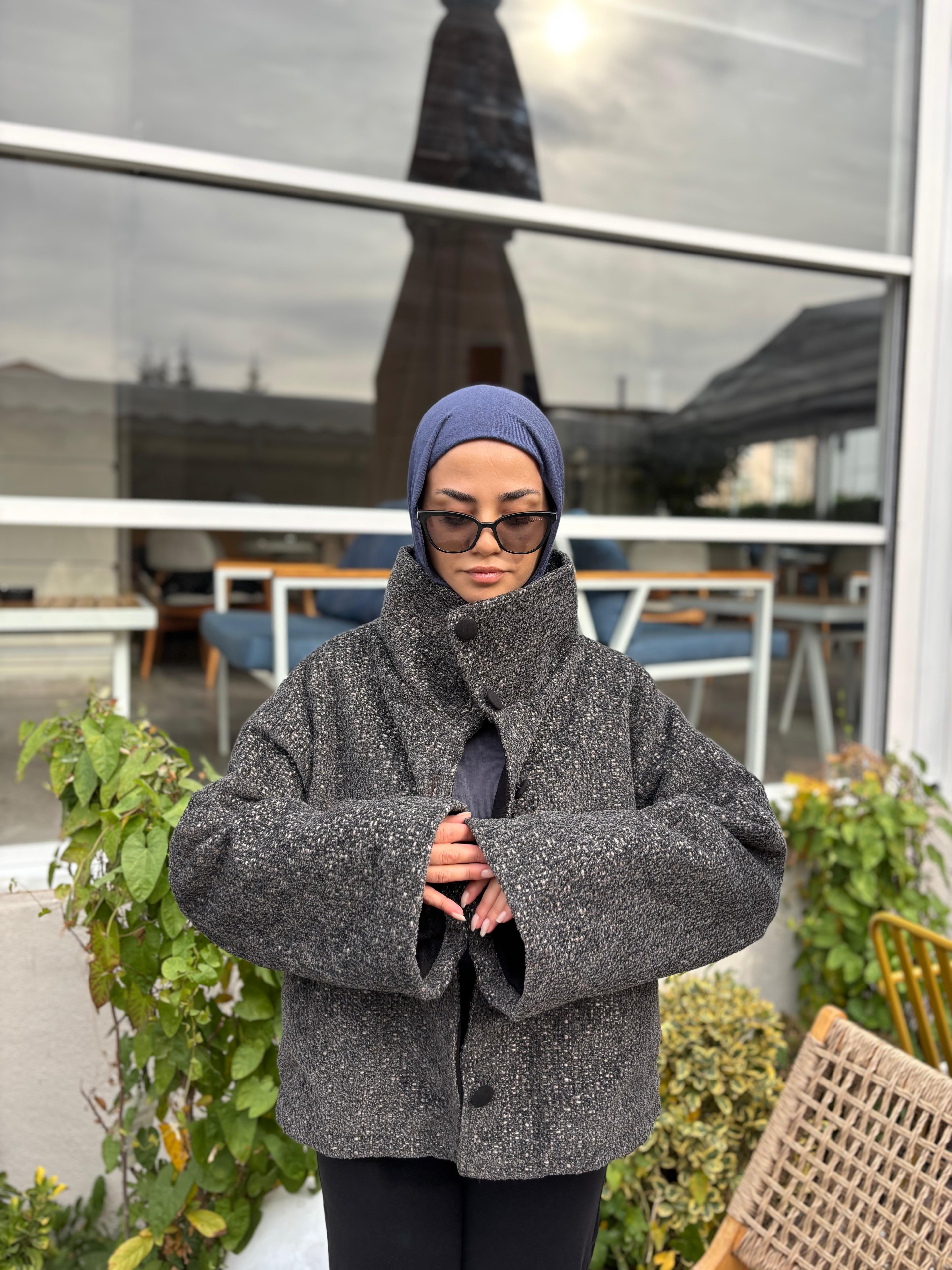 Şardonlu Üç İplik Yüksek Yaka Kaban