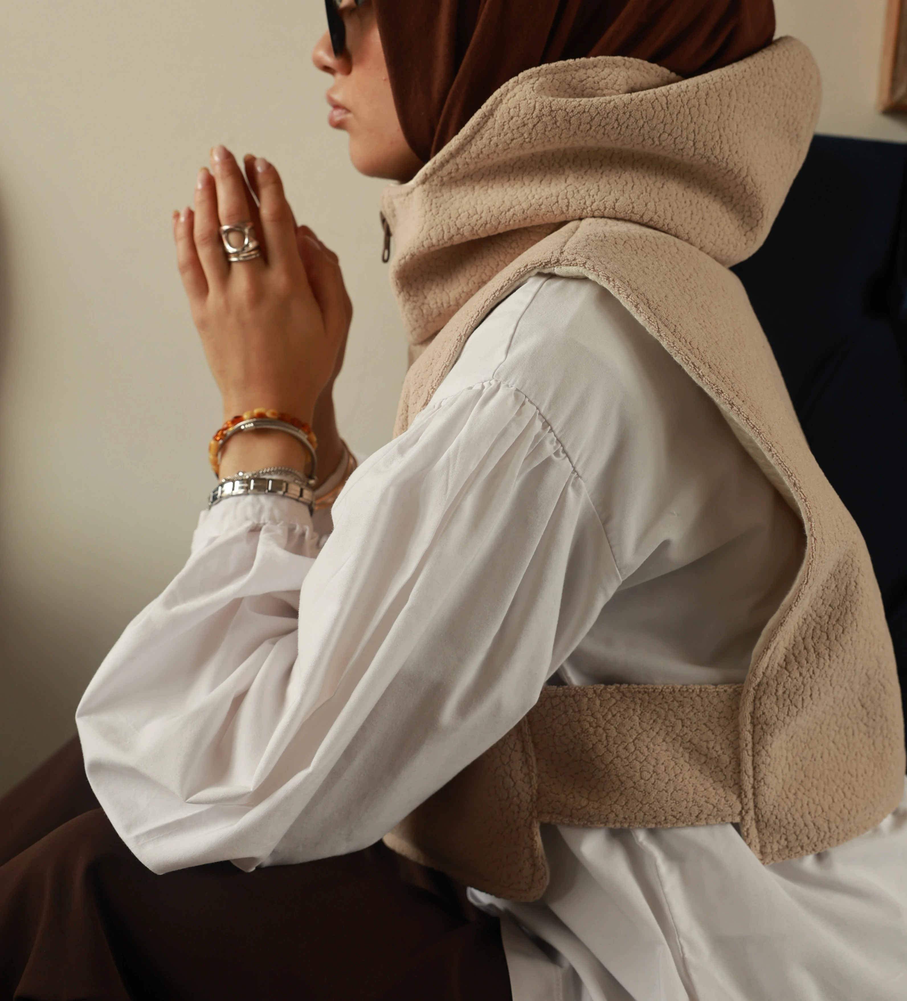 Comfort Kesim Kapşonlu Yelek K010