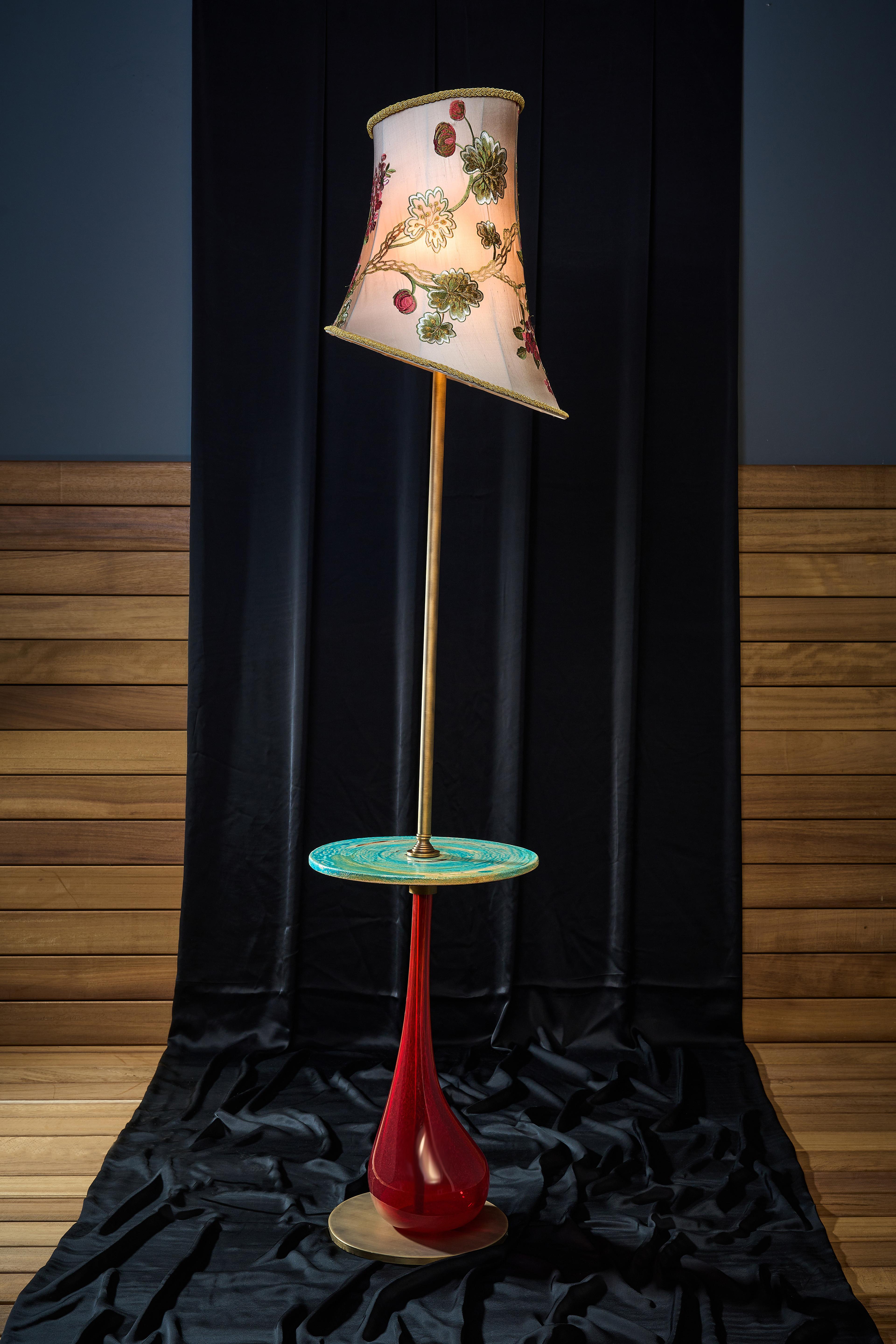 01 Noctiluca Floor Lamp with Side Table