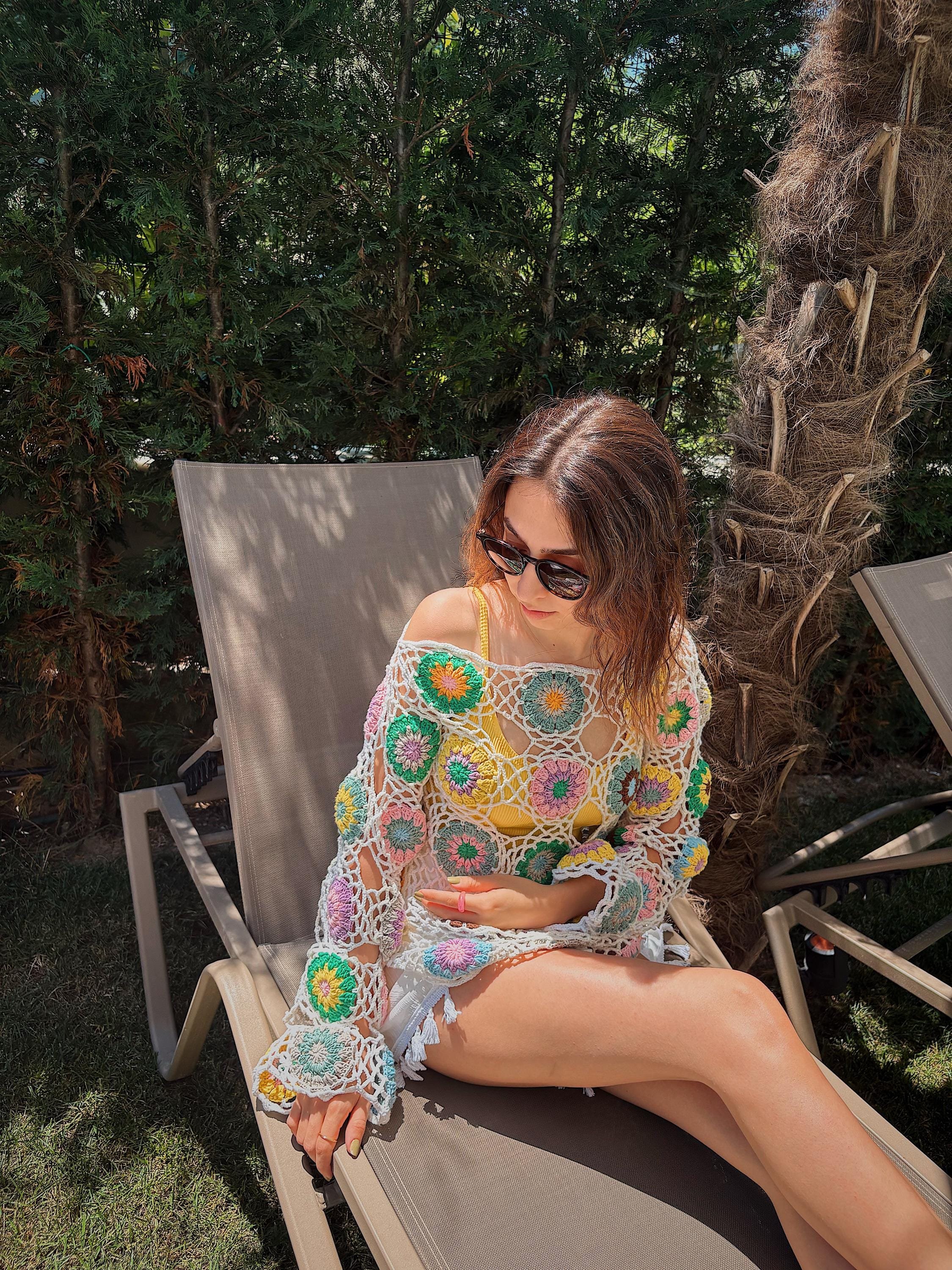 Crochet Long Sleeve Top, Handmade Summer Top, Crochet Vintage Style Blouse, Retro Mesh Pattern Shirt – Boho Granny Square Crop Top