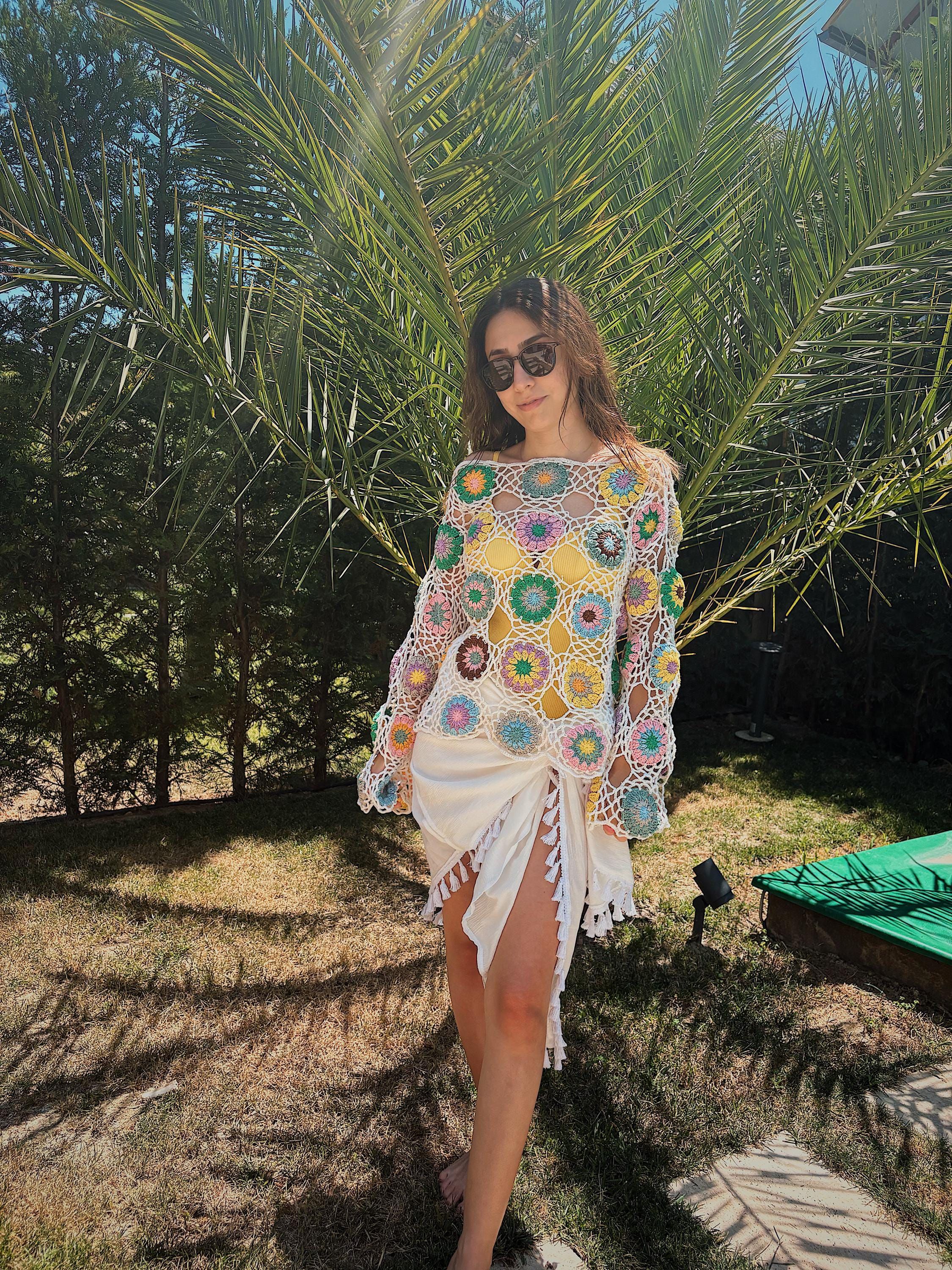 Crochet Long Sleeve Top, Handmade Summer Top, Crochet Vintage Style Blouse, Retro Mesh Pattern Shirt – Boho Granny Square Crop Top