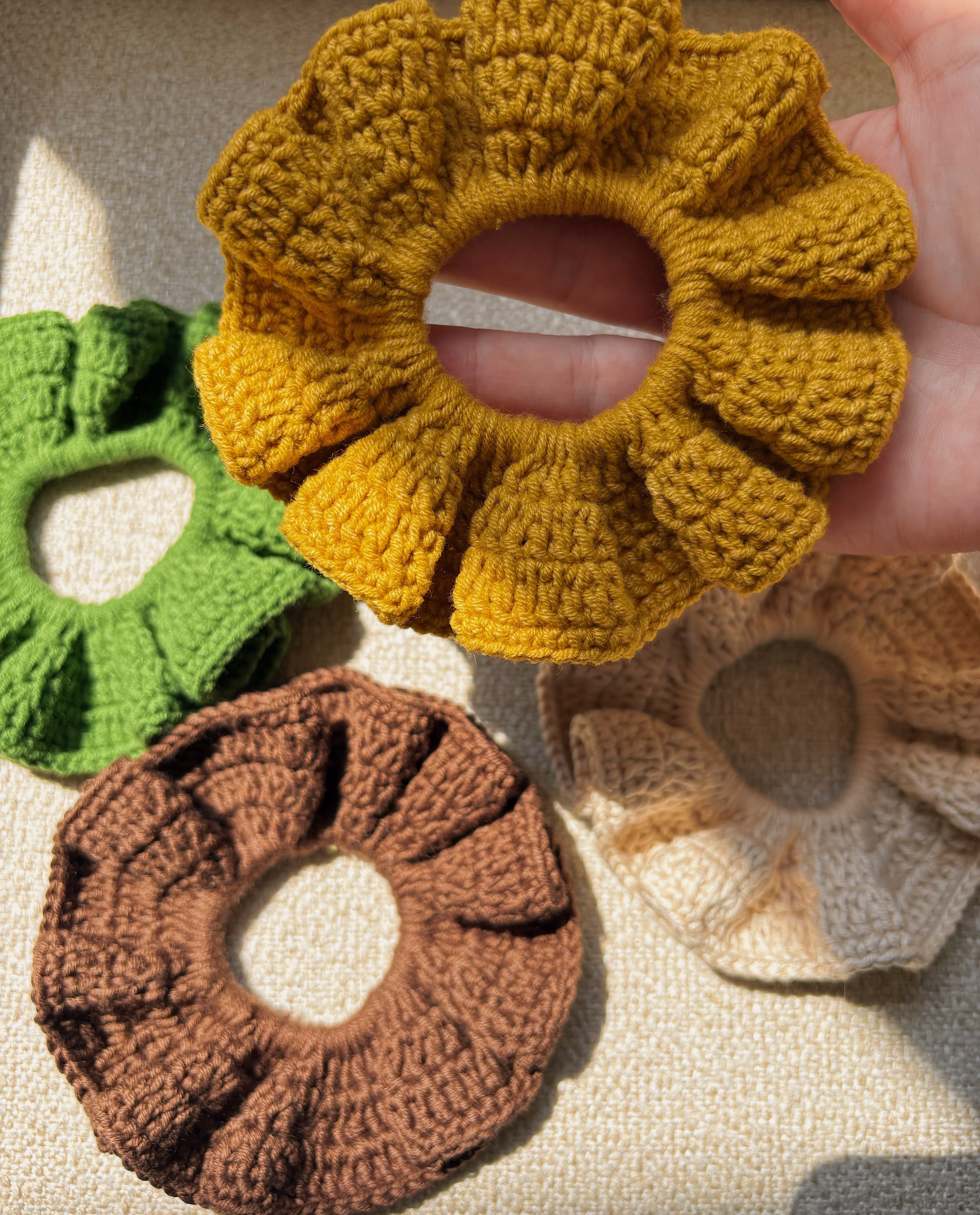 El Yapımı Örgü Saç Tokası – Renkli Scrunchie, Elastik Saç Bandı