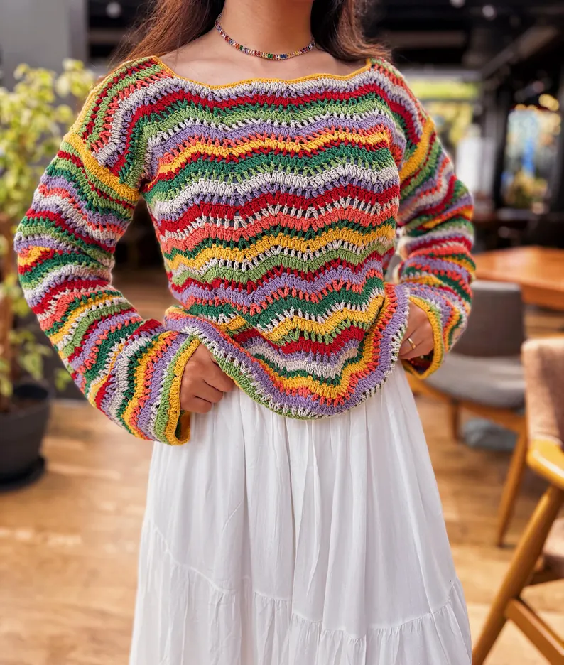 El Örgüsü Renkli Yazlık Kadın Kazak – Uzun Kollu, Hafif ve Nefes Alan Tasarım