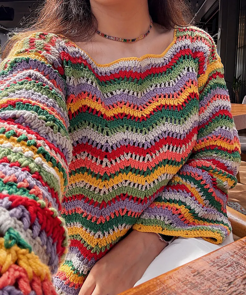 El Örgüsü Renkli Yazlık Kadın Kazak – Uzun Kollu, Hafif ve Nefes Alan Tasarım