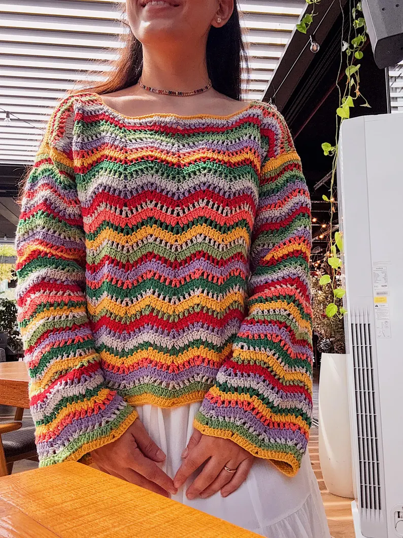 El Örgüsü Renkli Yazlık Kadın Kazak – Uzun Kollu, Hafif ve Nefes Alan Tasarım