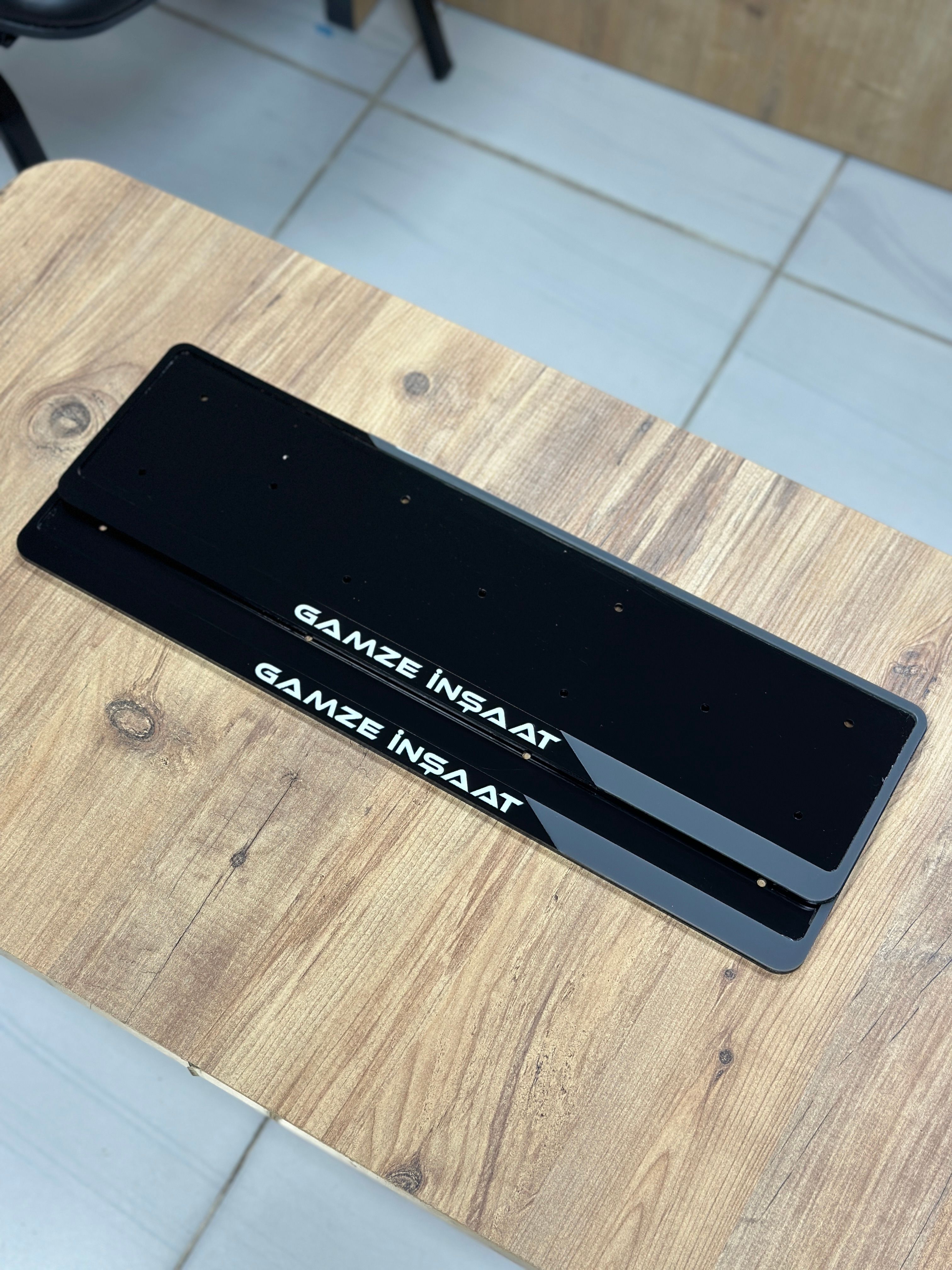 Çerçeveli Full Pleksi Plakalık