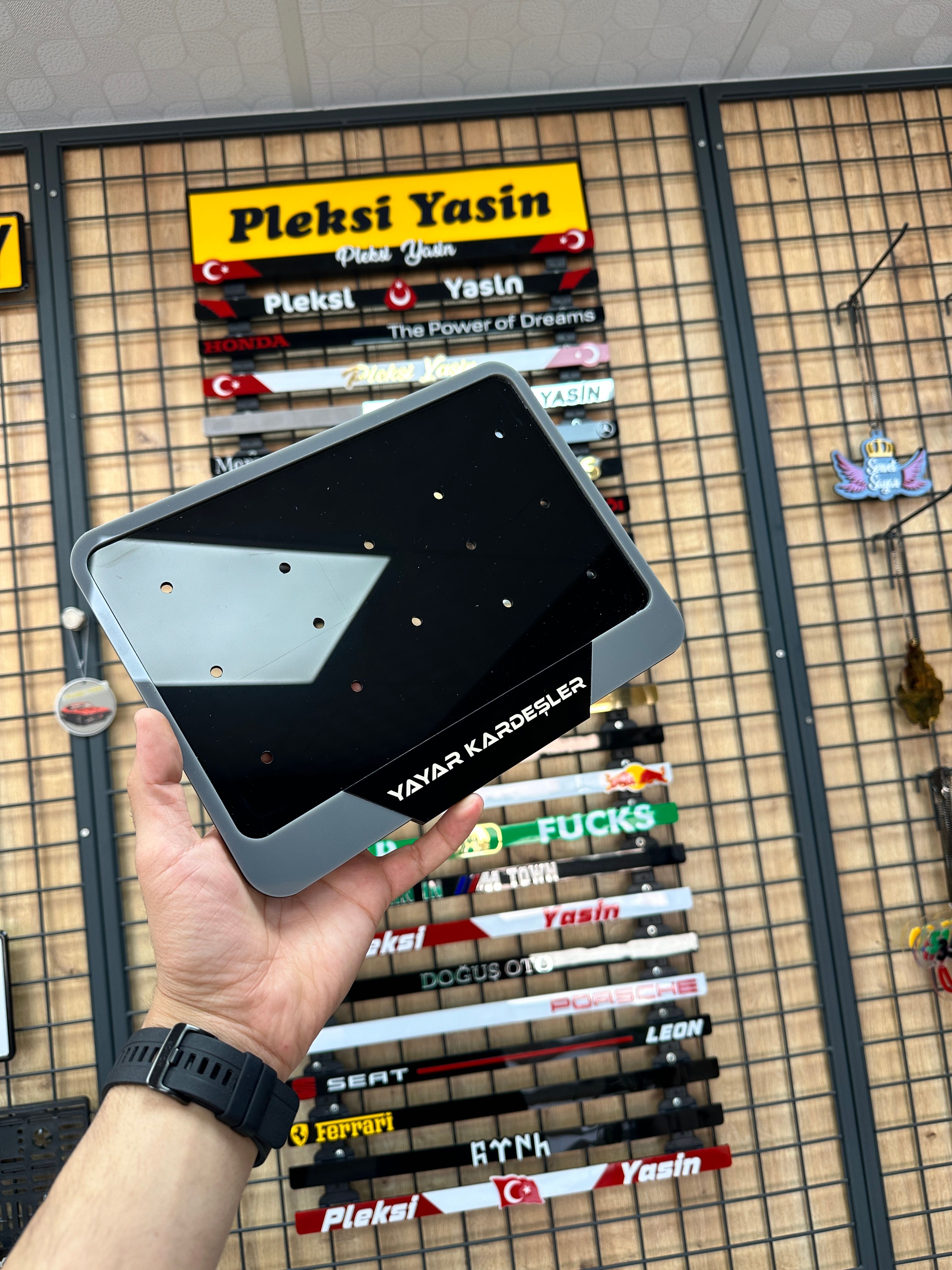 24 x 15 CM Standart Motosiklet 2 Renk Pleksi Plakalık