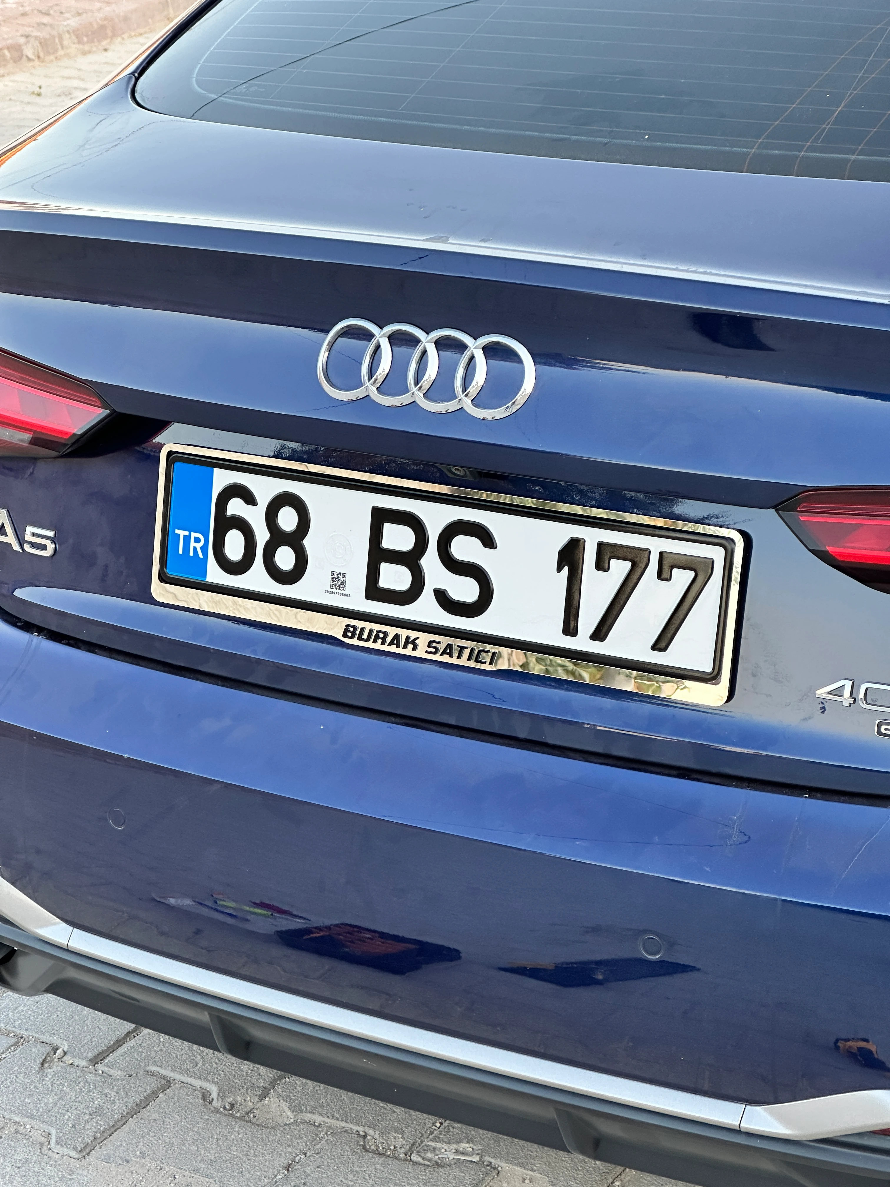 Gümüş Çerçeveli Full Pleksi Plakalık