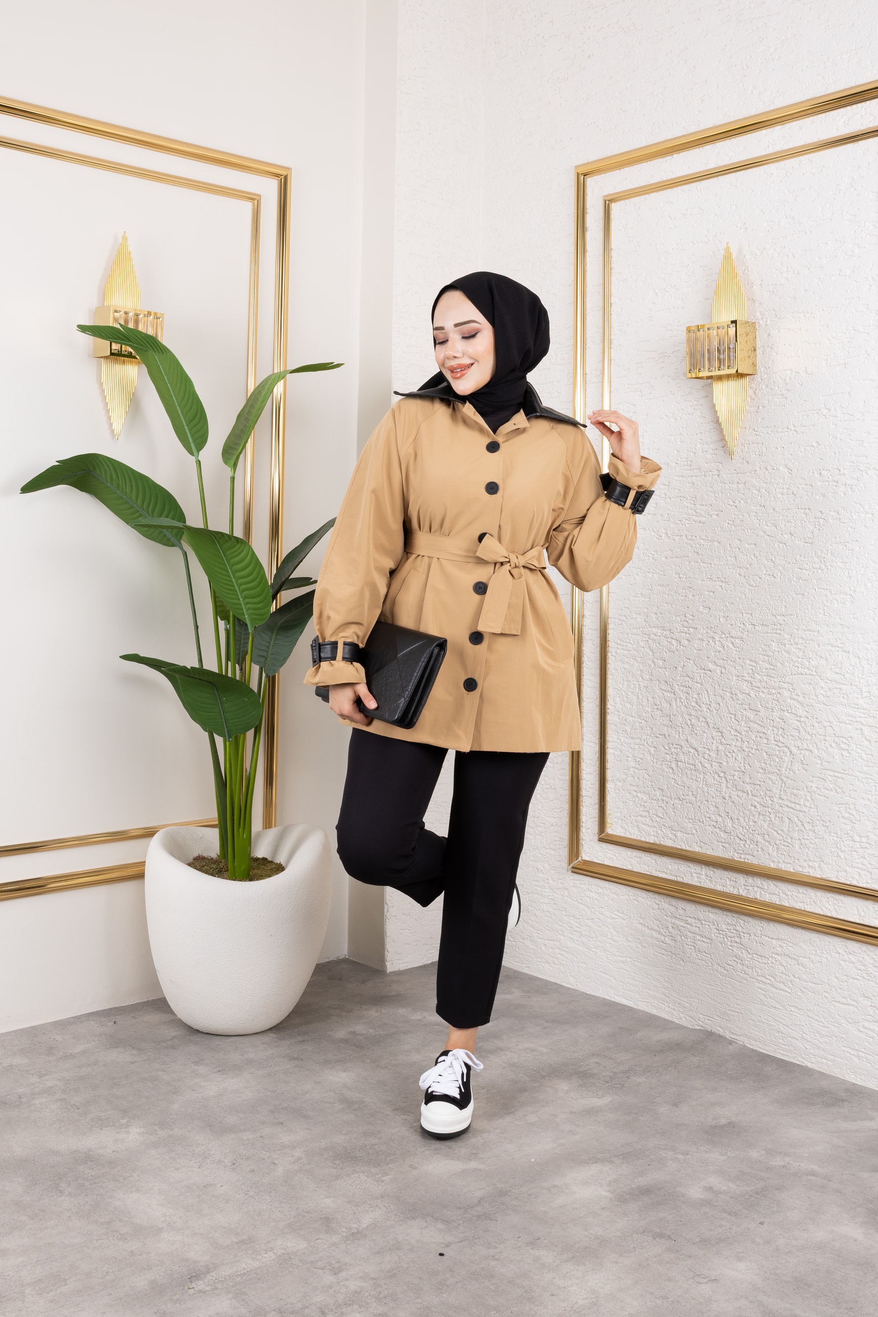 Deri Detaylı Trençkot - Camel