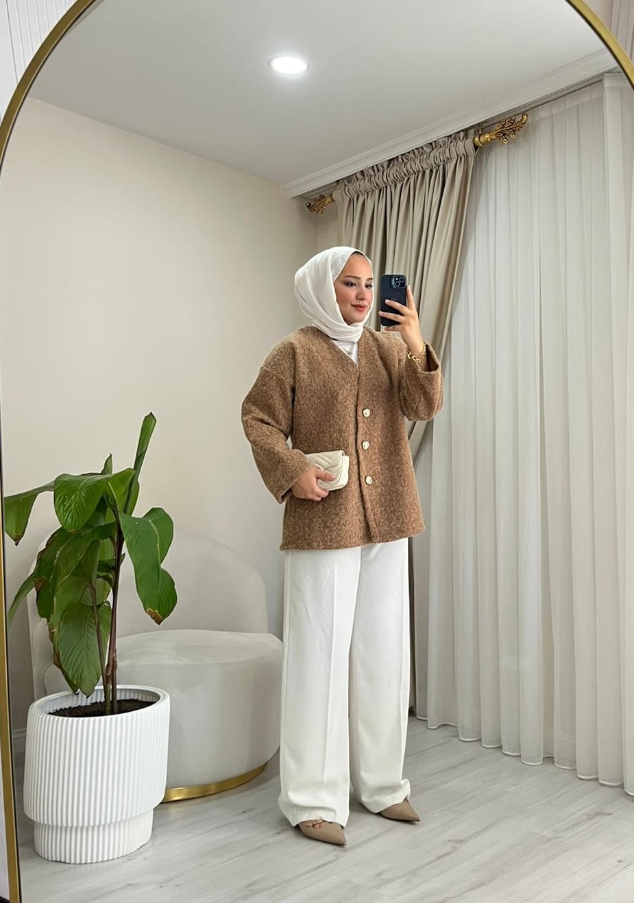 Keçe Çapraz Düğmeli Kap