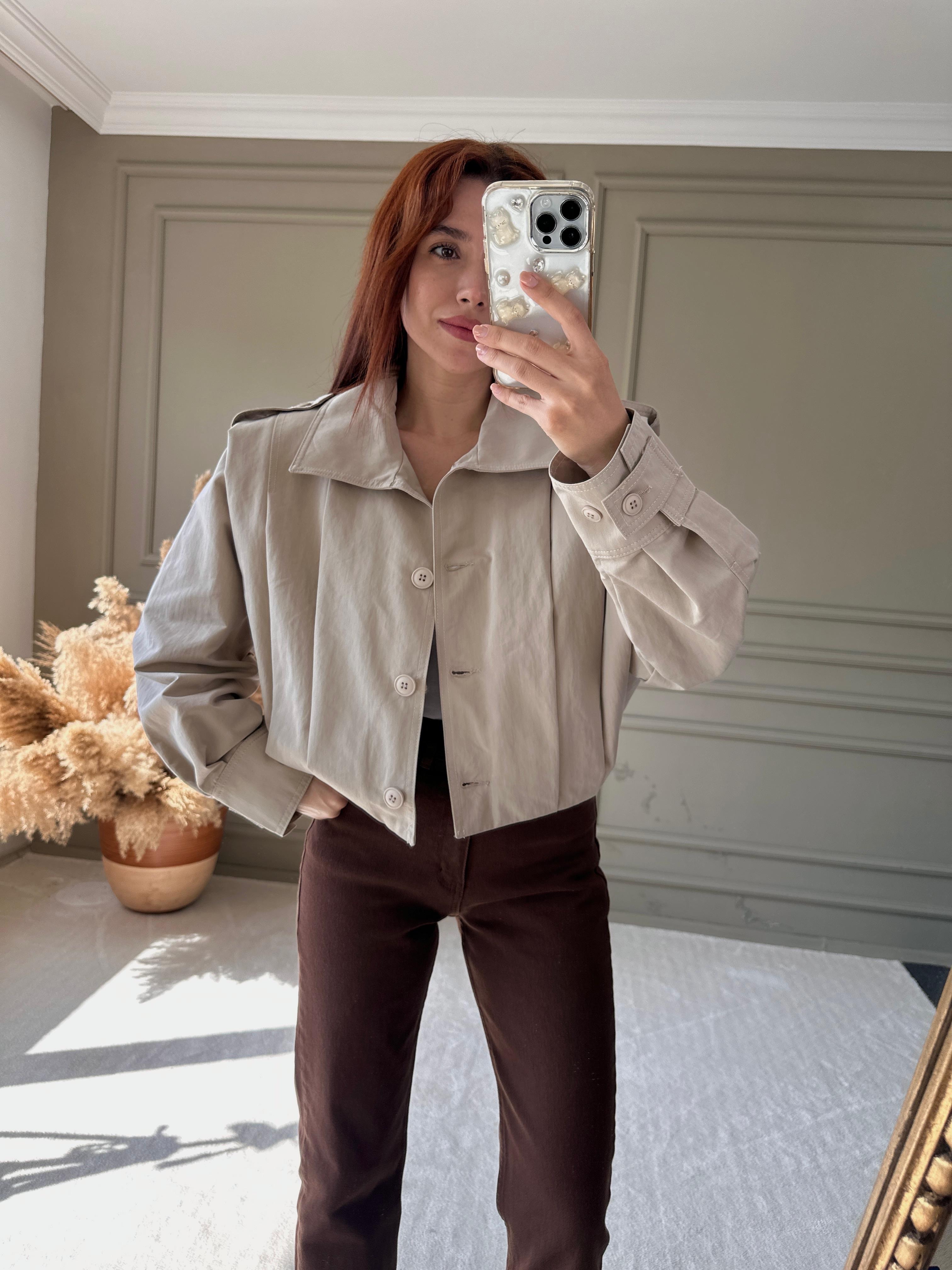 KISA BOMBER PİLE DETAYLI BEJ