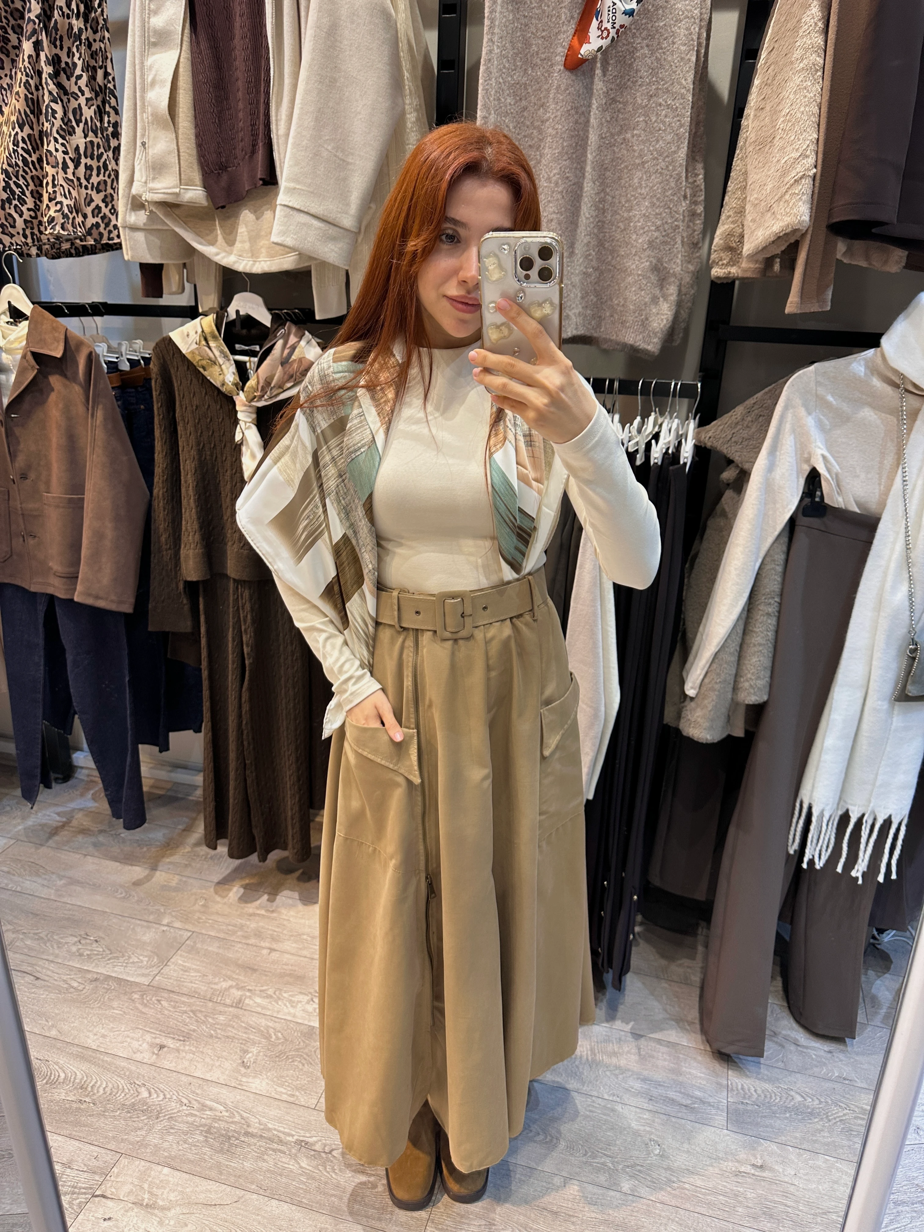 FERMUARLI KEMERLİ ETEK 