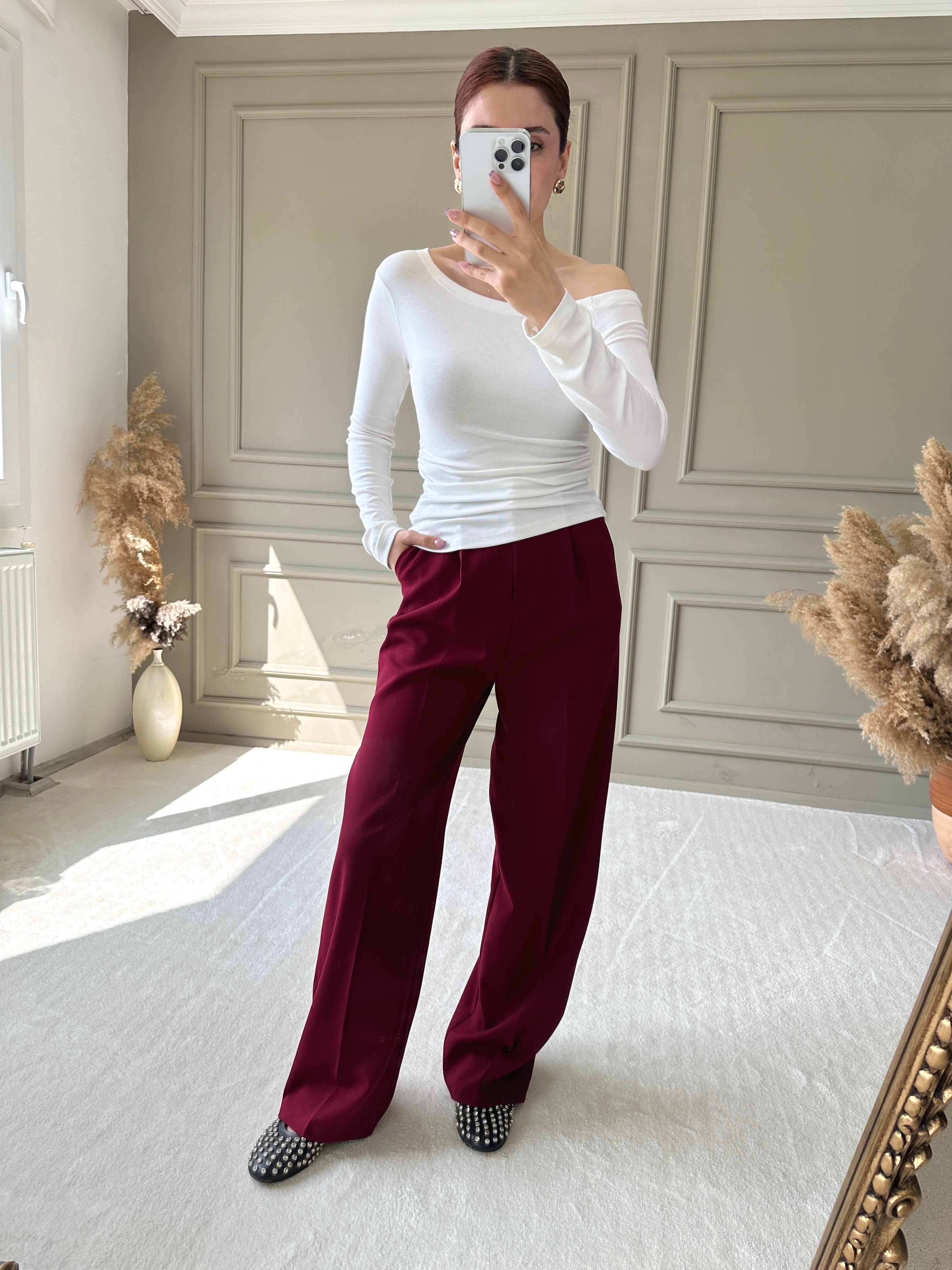 GENİŞ YAKA YANLARI BÜZGÜLÜ BODY