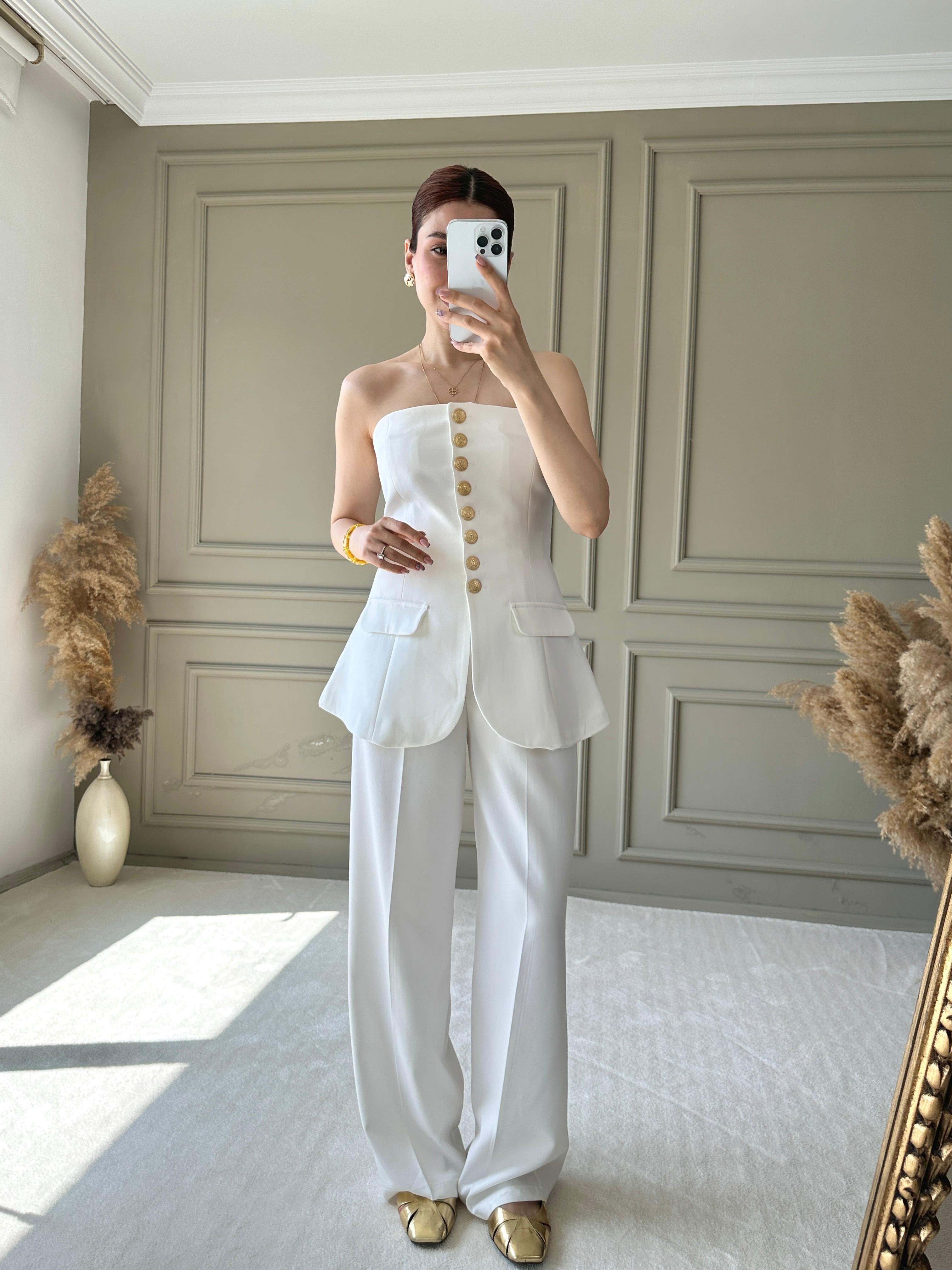 ZR MODEL GOLD DÜĞME DETAYLI BÜSTİYER - Beyaz