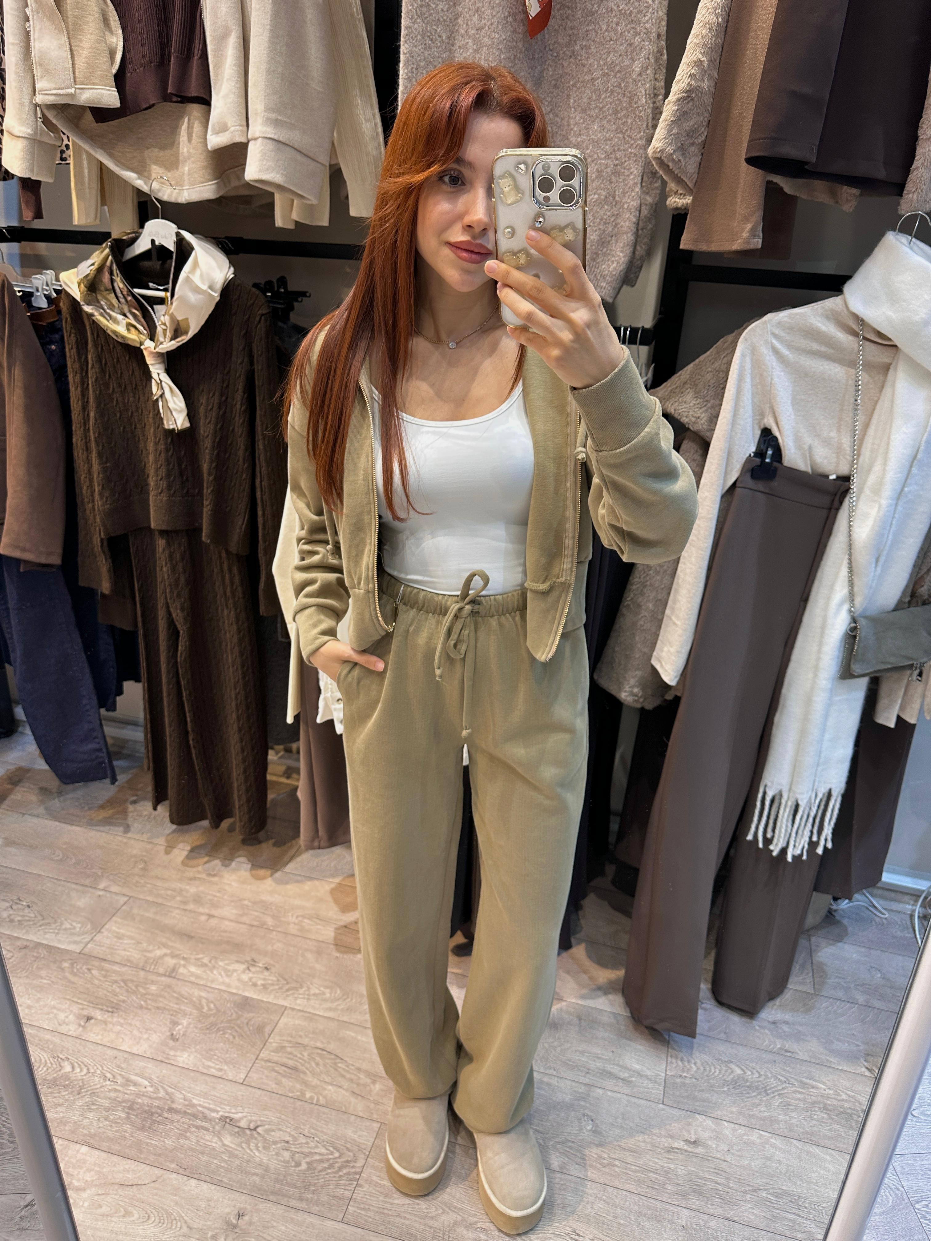 KAPŞONLU TRİKO TAKIM