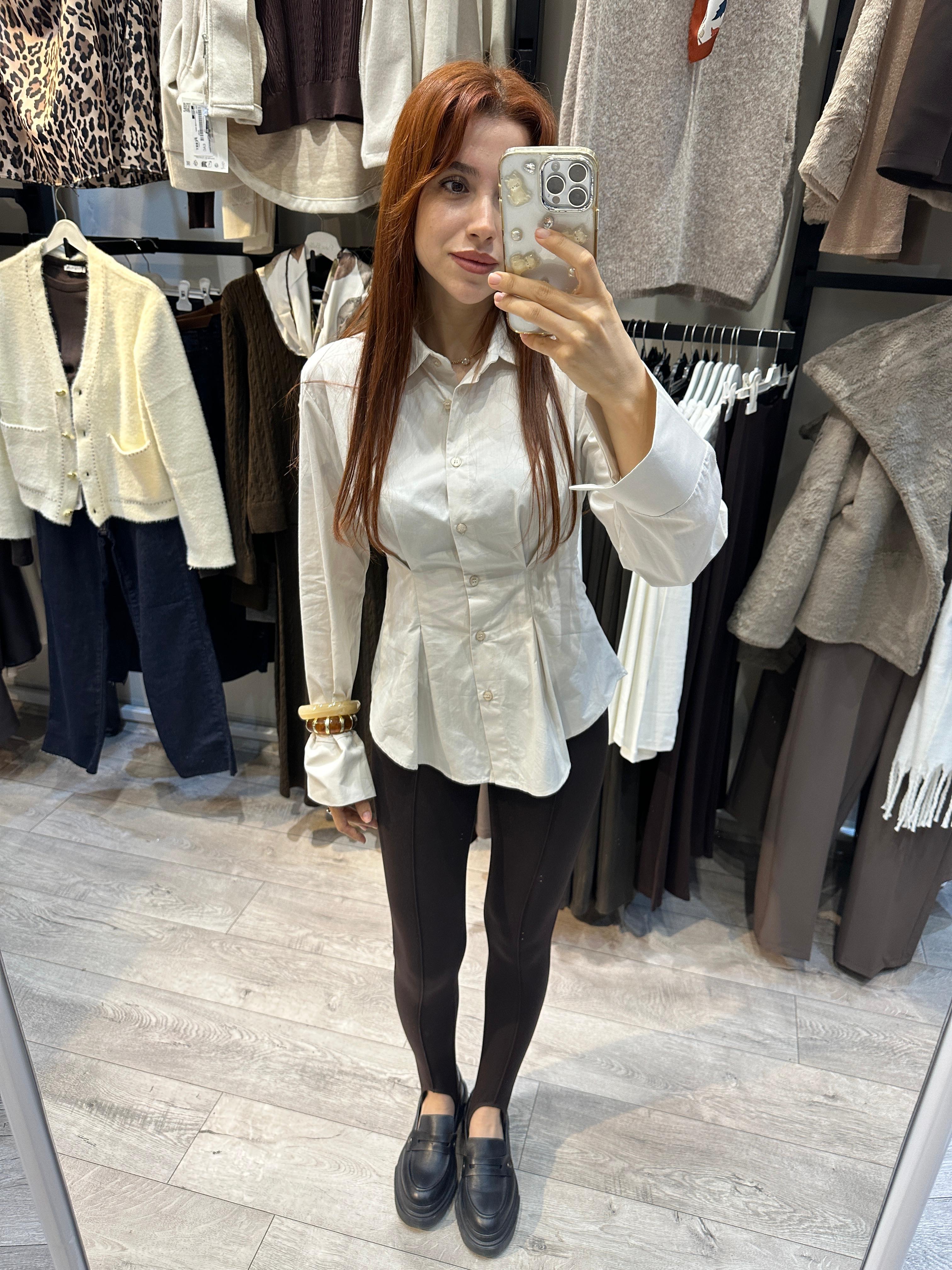 RV ÇIMA DETAYLI LASTİKLİ TAYT