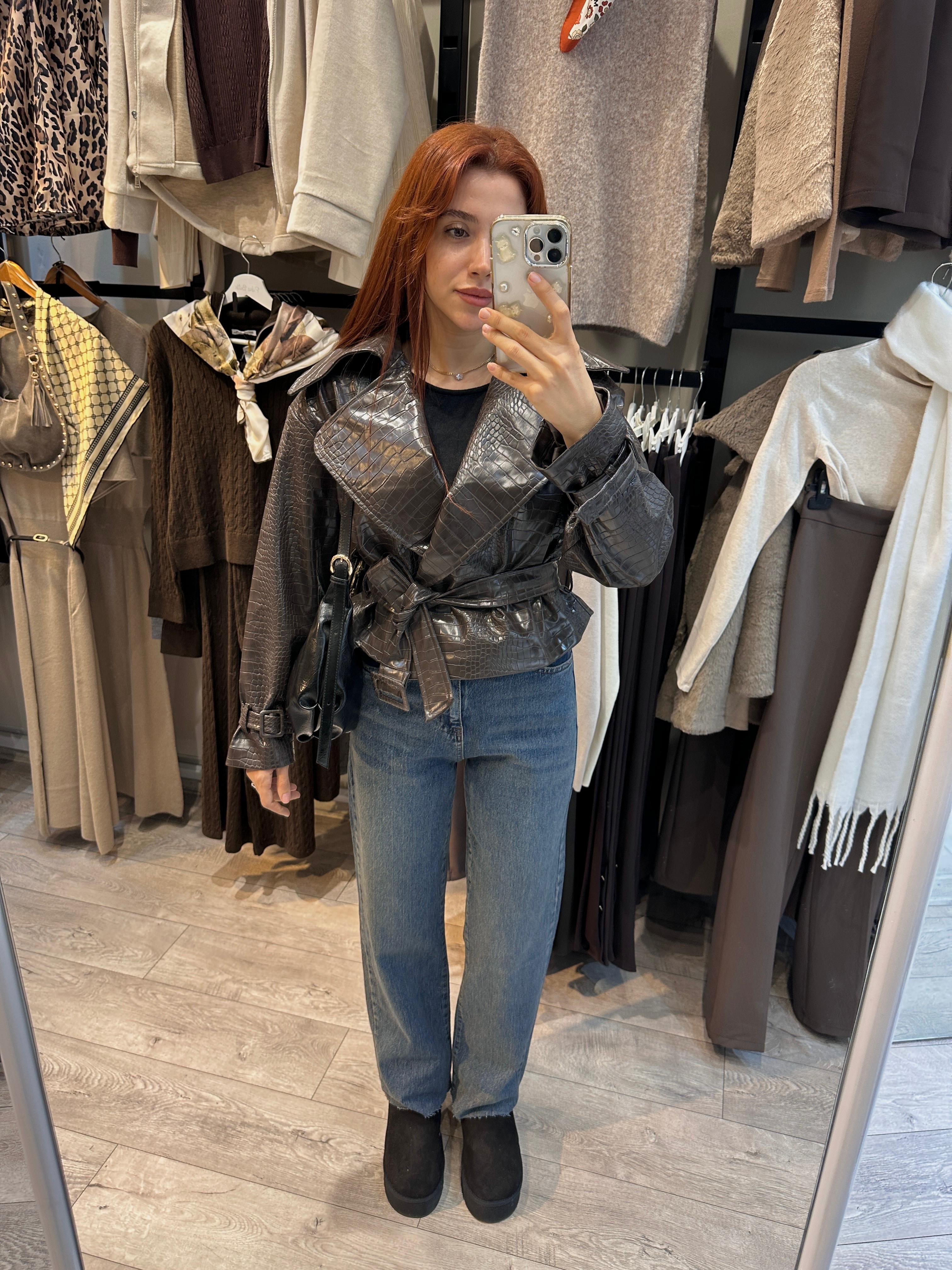 KATE KUŞAKLI DERİ CEKET