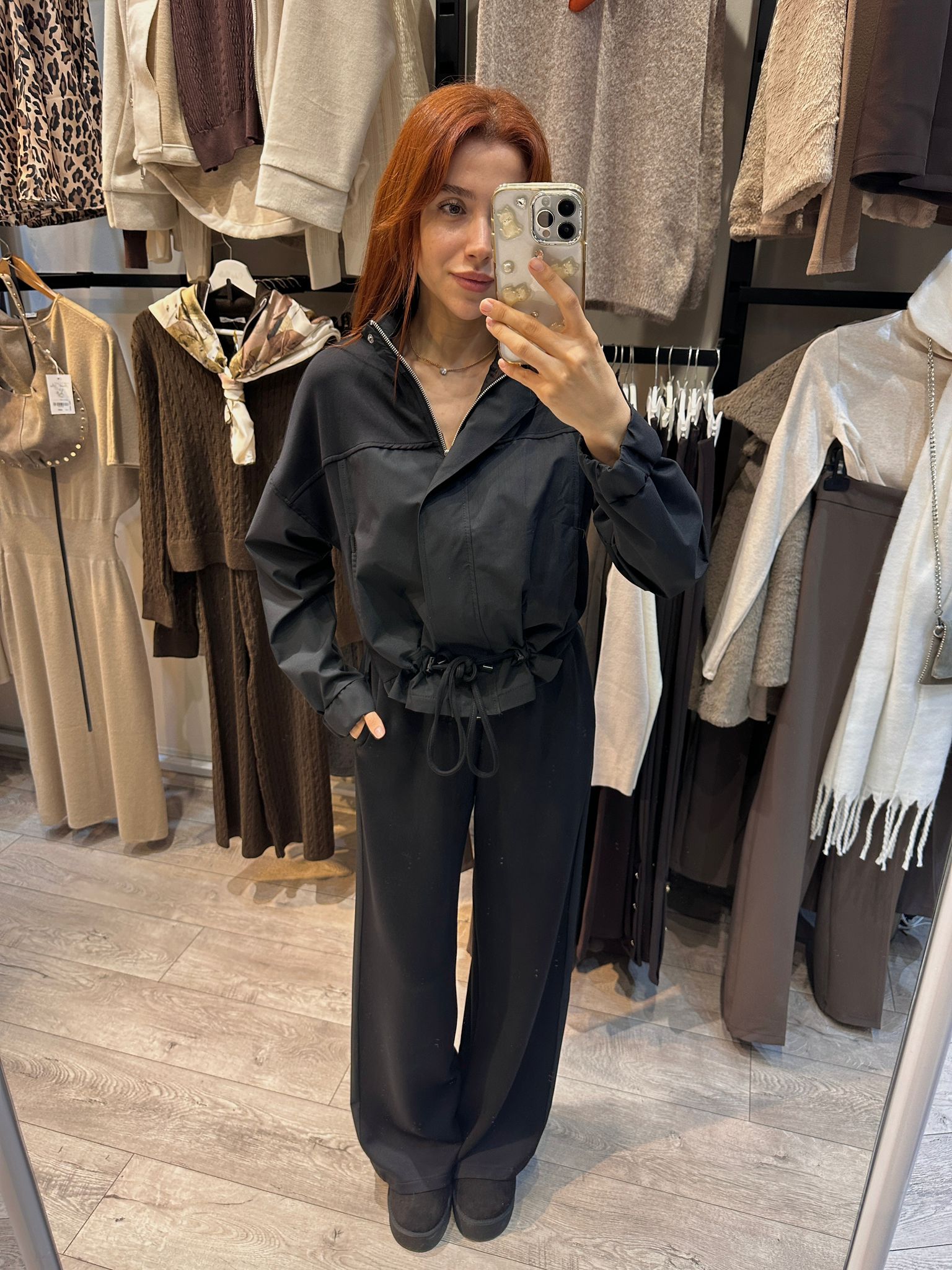 PARAŞÜT DETAYLI ÖN FERMUARLIK MARKA MODEL TAKIM