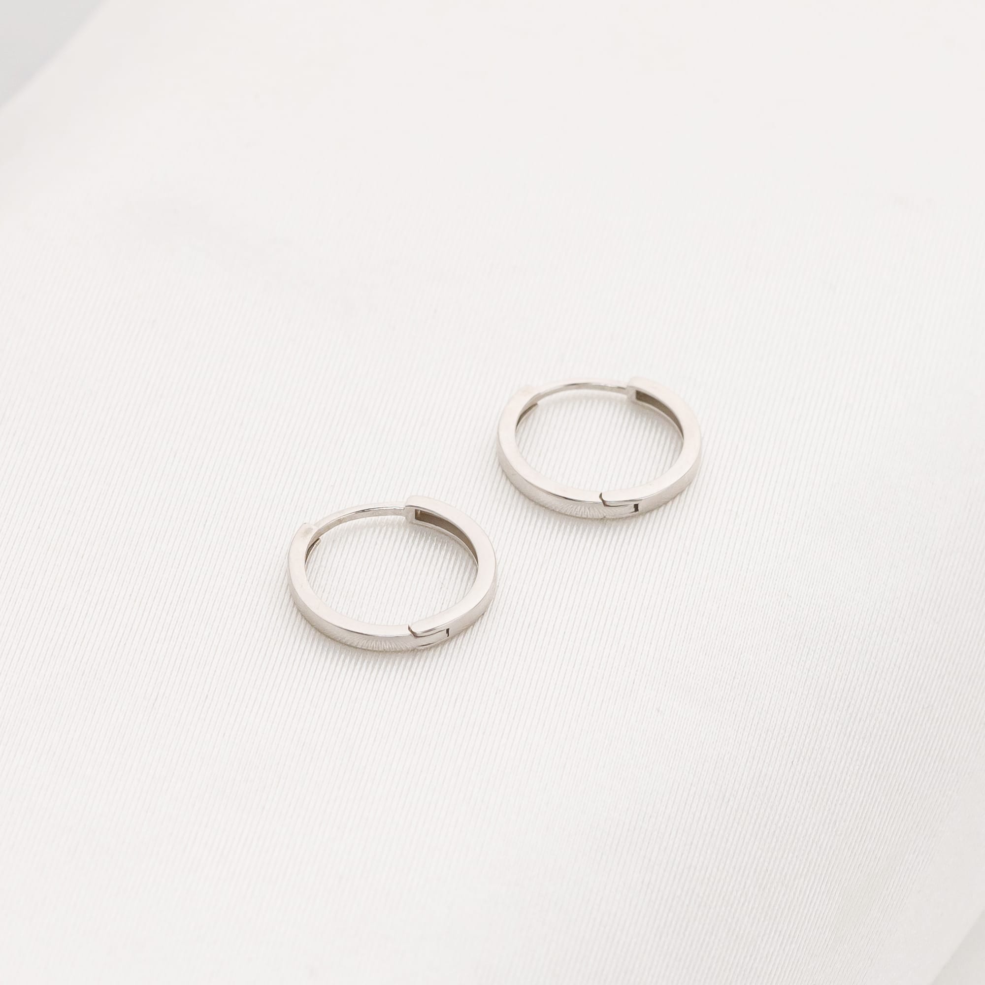 Sade Düz Halka 925 Ayar Gümüş Kadın Küpe 0 image