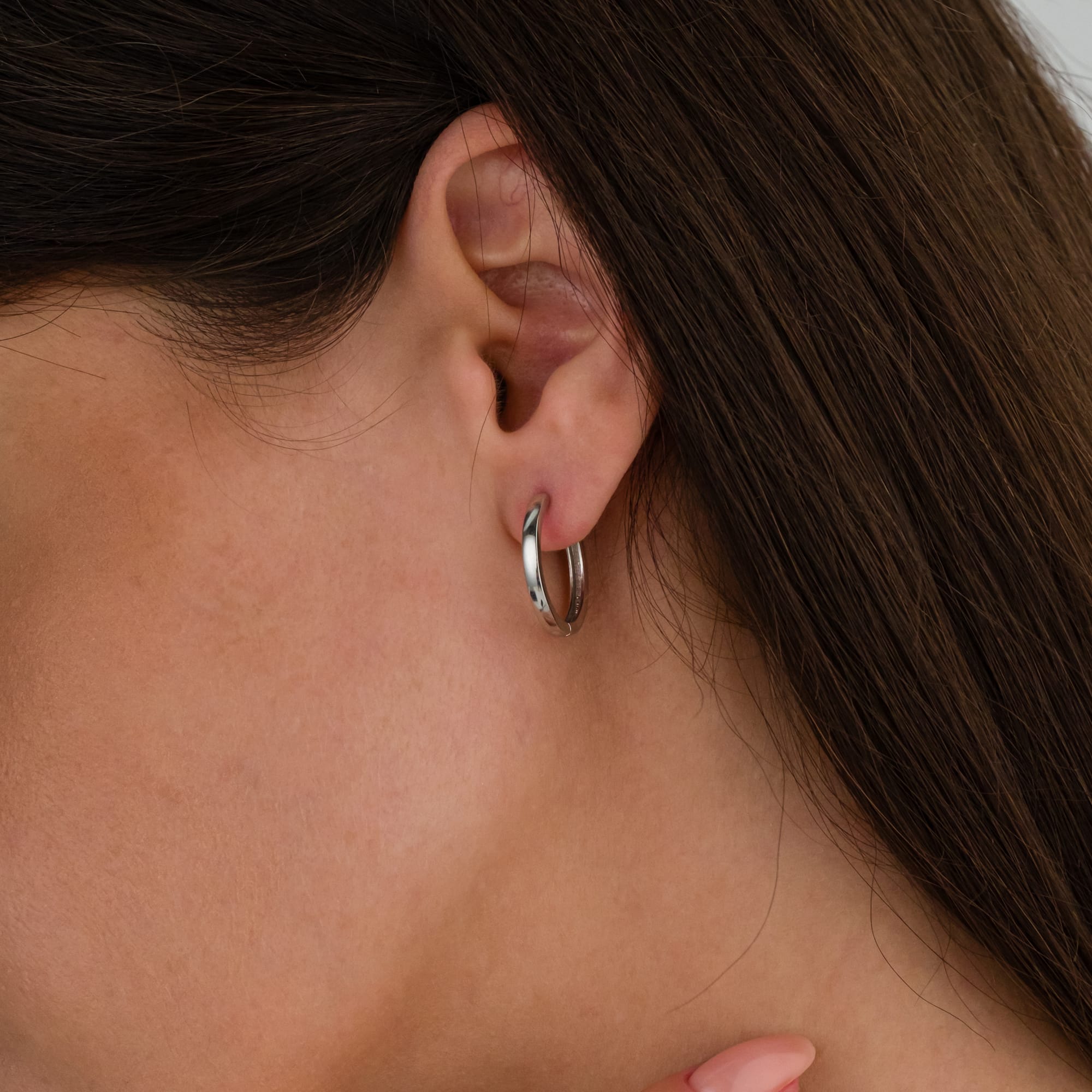 Sade Düz Halka 925 Ayar Gümüş Kadın Küpe cover pic