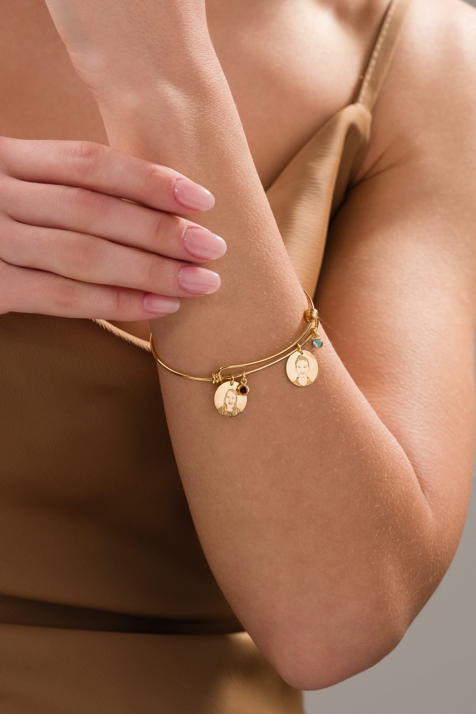 925 Ayar Gümüş Kişiye Özel Fotoğraflı Charm Bileklik cover pic