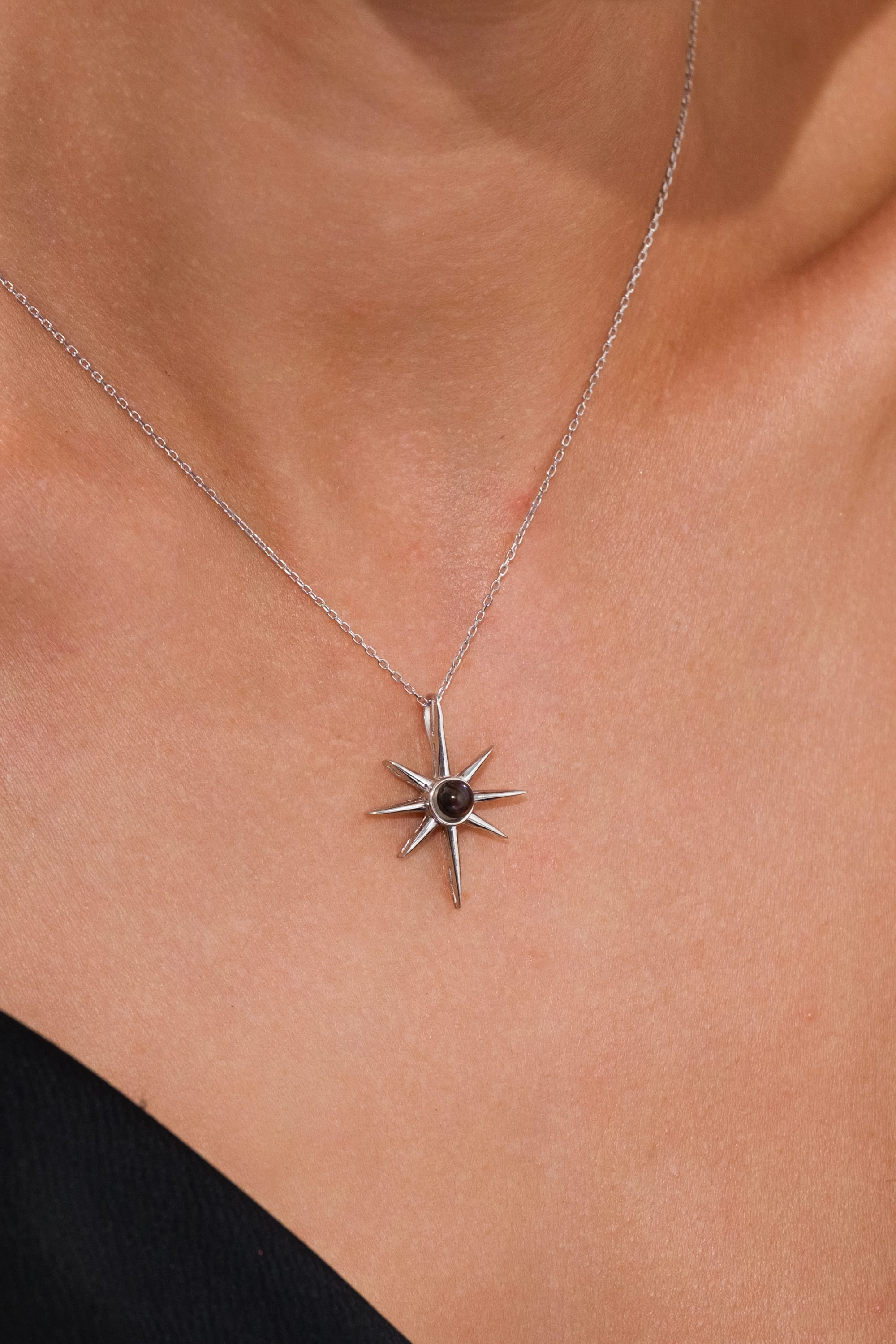 925 Ayar Işıklı Kutuda 100 Dilde Seni Seviyorum Kuzey Yıldızı Kolye 0 image