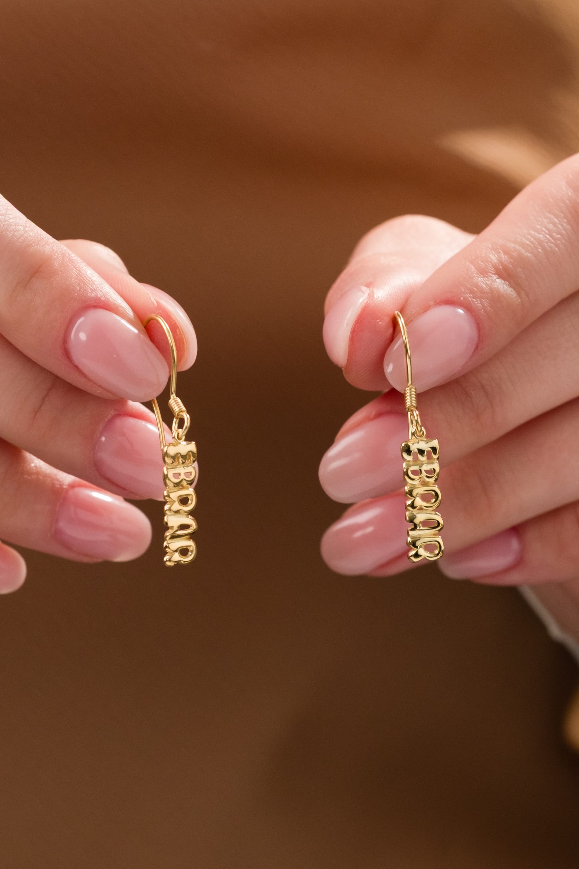 Kişiye Özel İsim Yazılı Gold 925 Ayar Gümüş Küpe cover pic