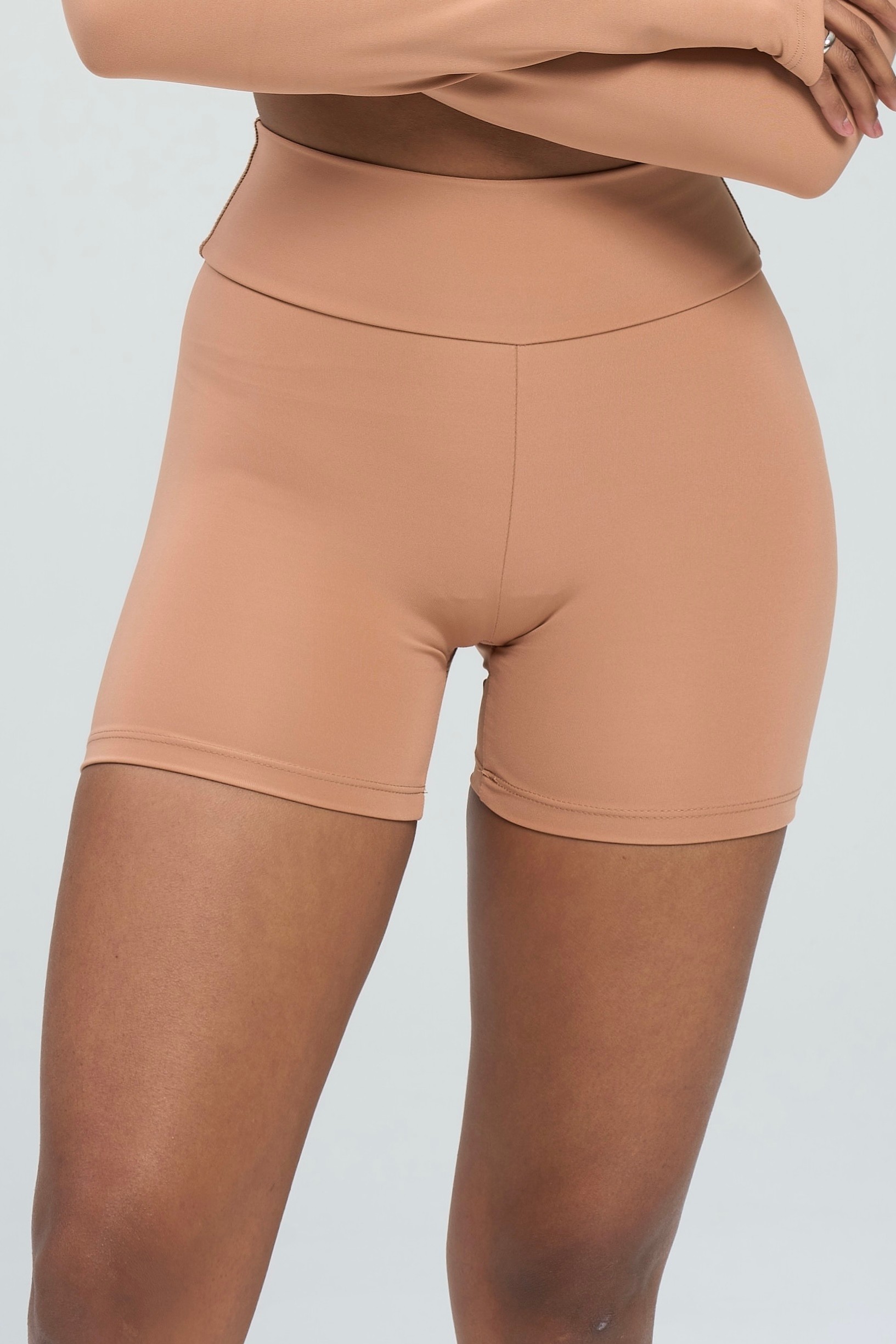 Verve Scrunch Shorts