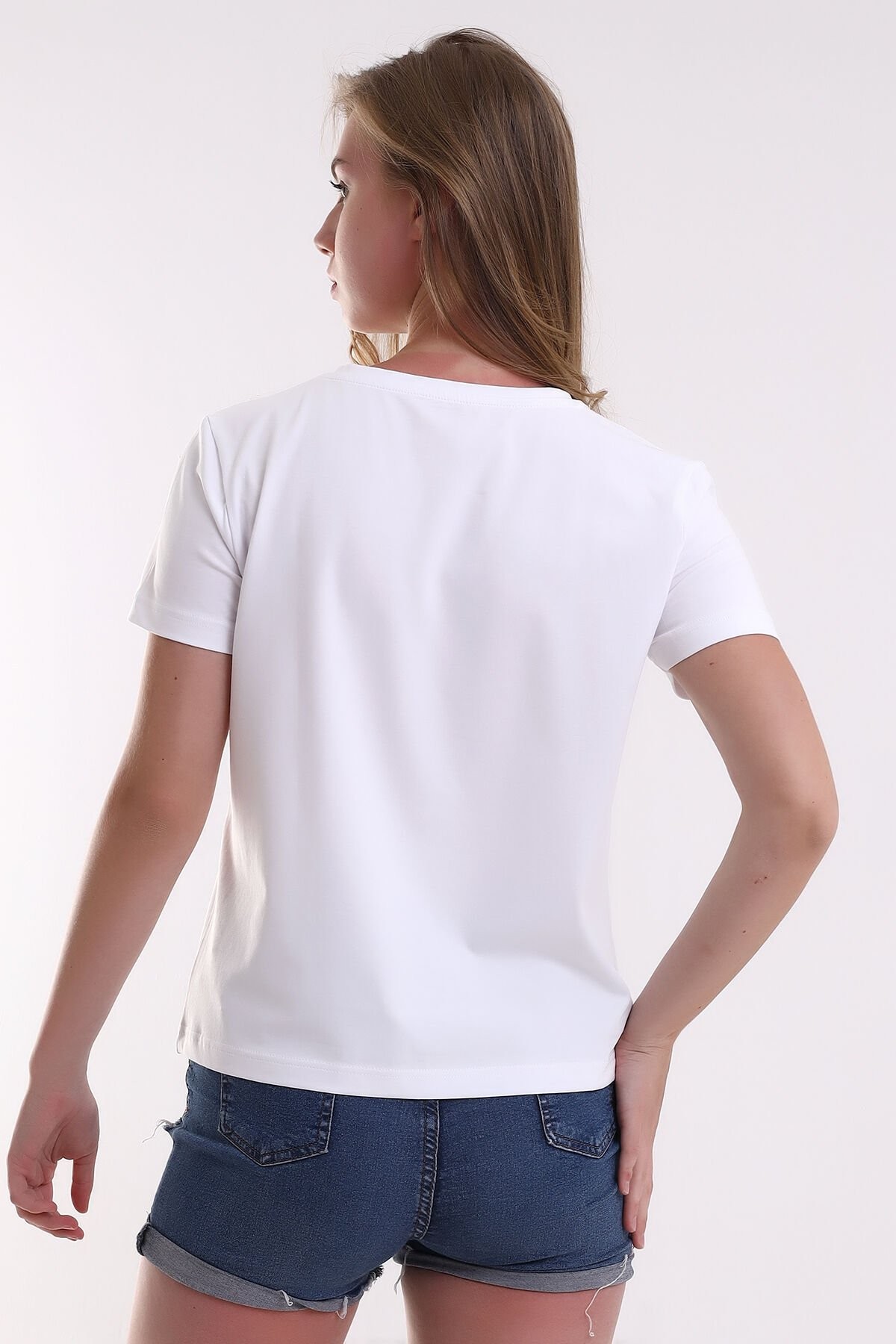KISA KOLLU BEYAZ BAYAN T-SHIRT