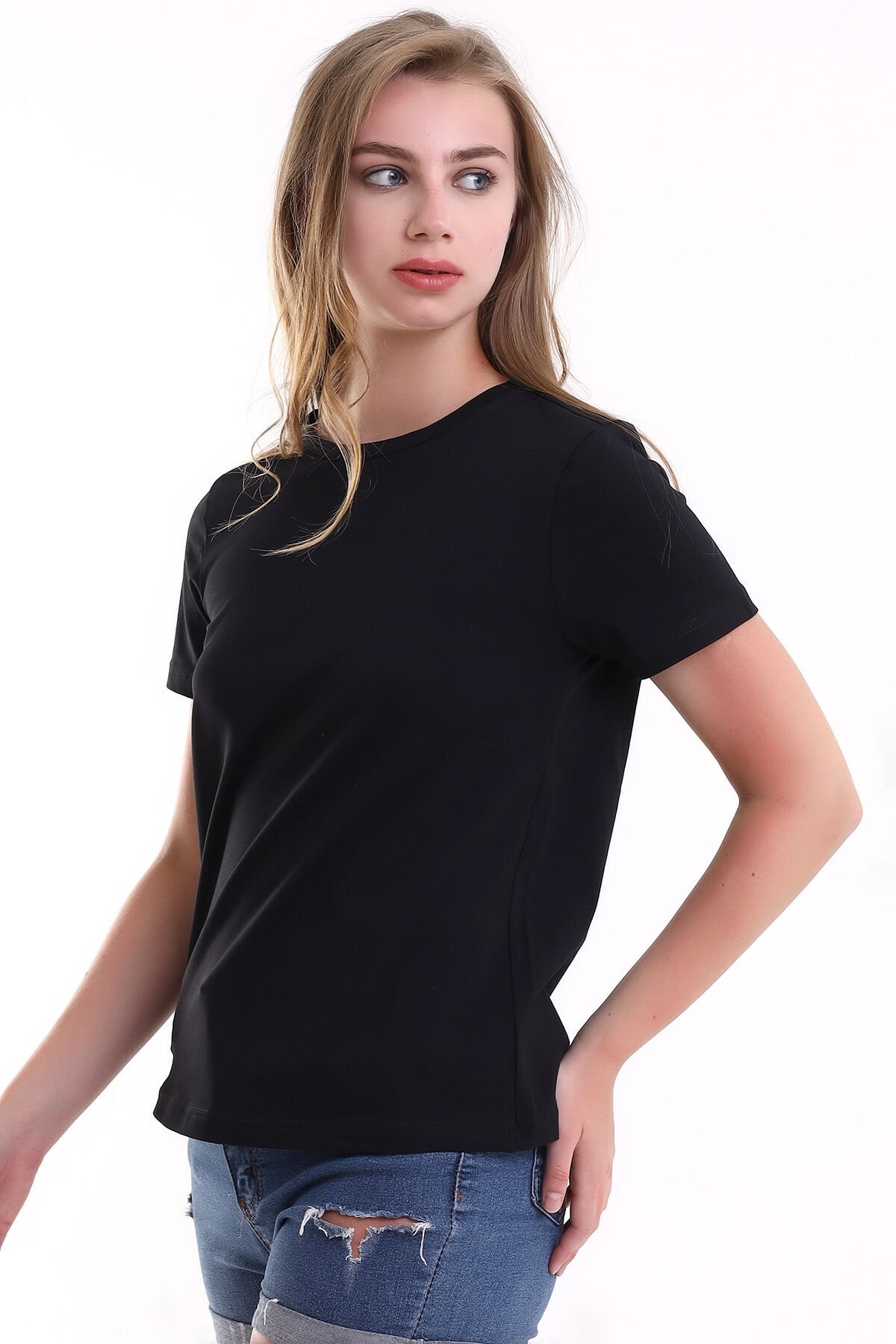 KISA KOLLU SİYAH BAYAN T-SHIRT