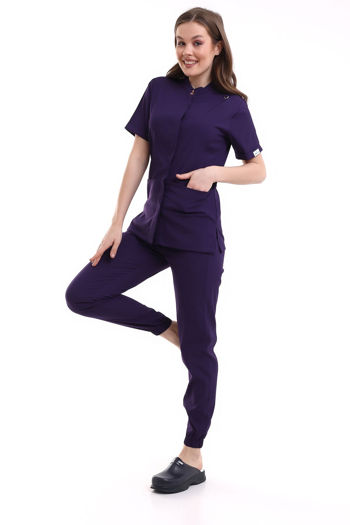 KADIN JOGGER SCRUBS FORMA TAKIMI