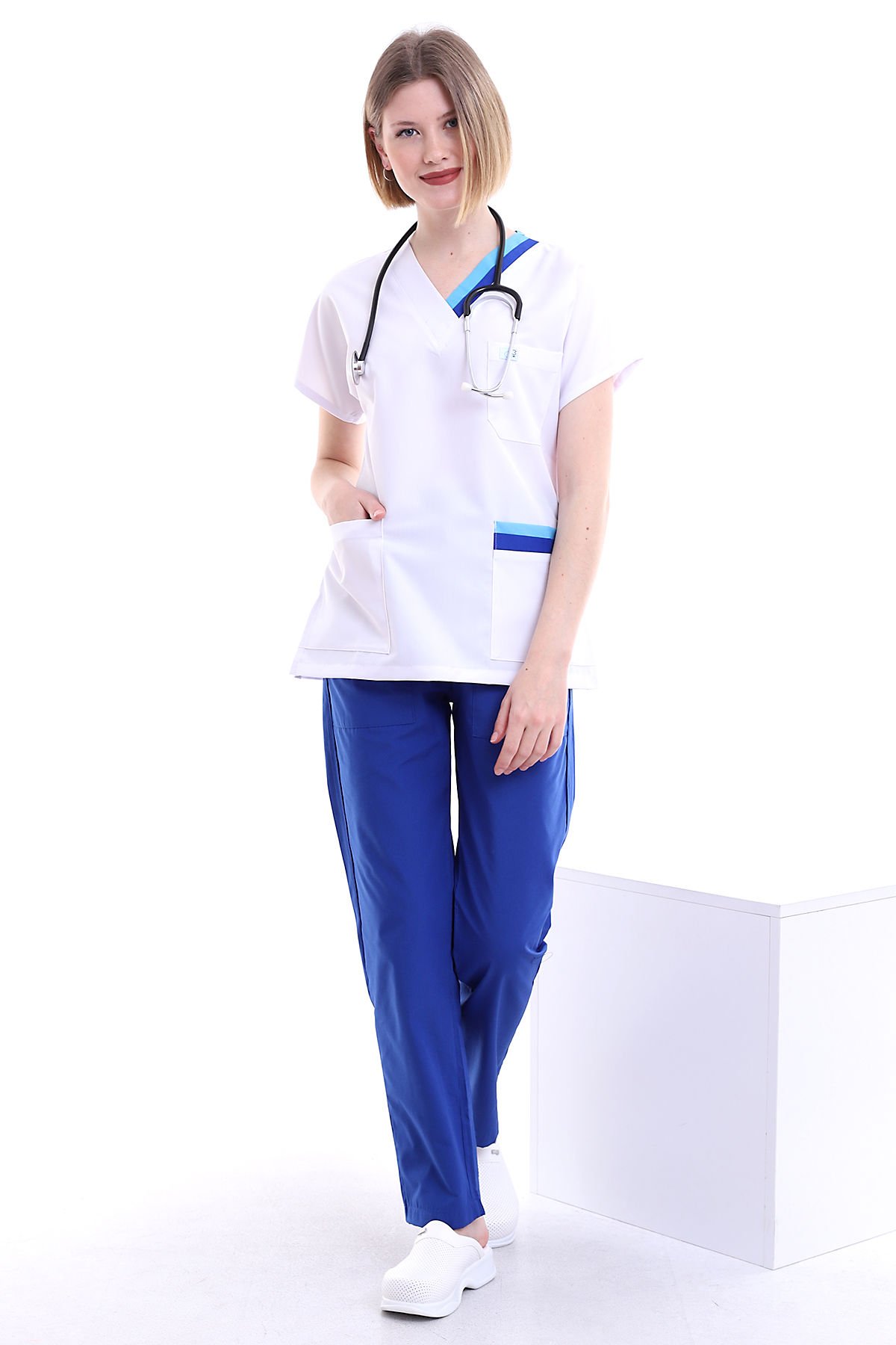 SCRUBS FORMA TAKIMI, GÜZELLİK MERKEZİ KIYAFETİ